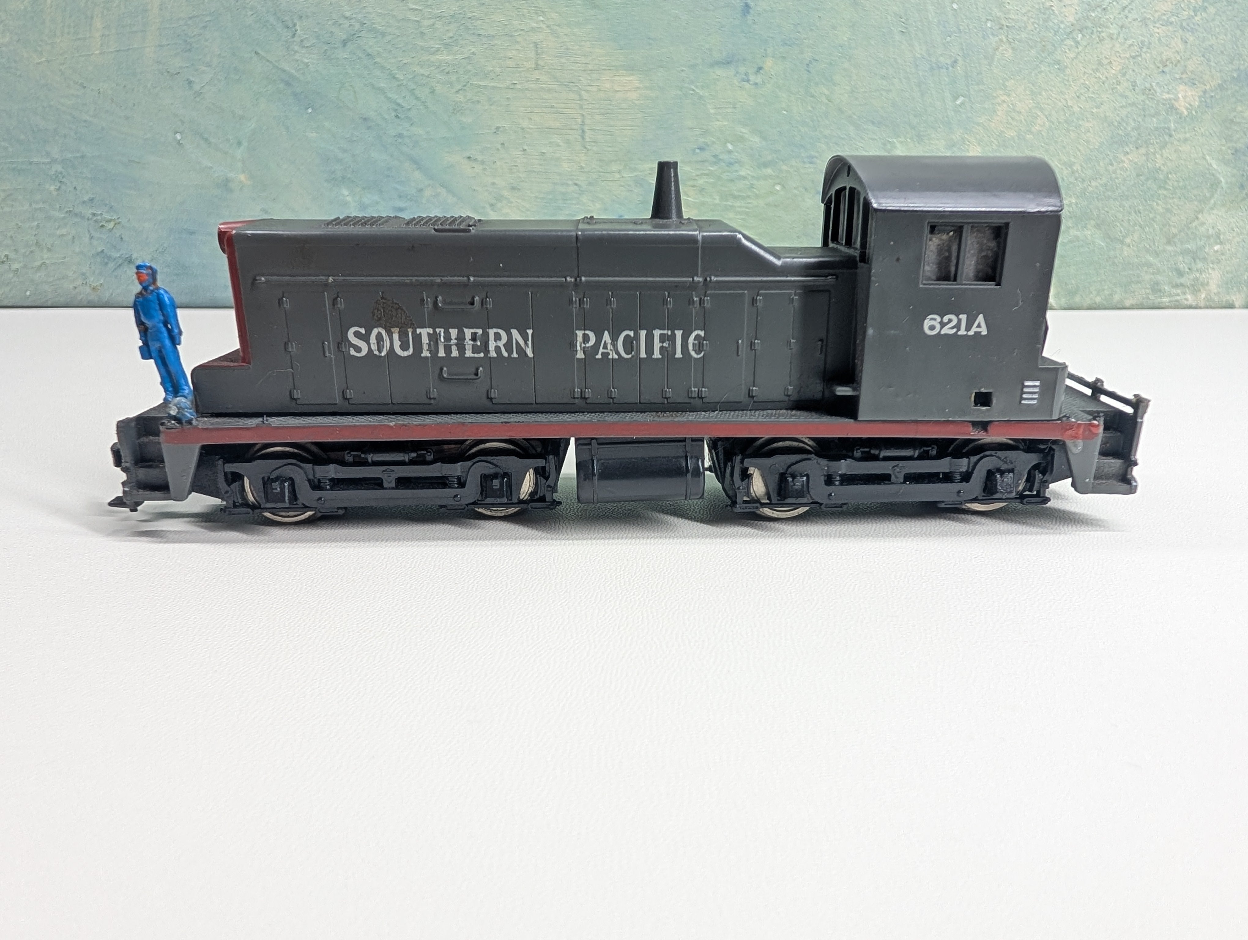 USED AHM HO Scale Switcher Diesel Locomotive Southern Pacific SP #621A Tested DC