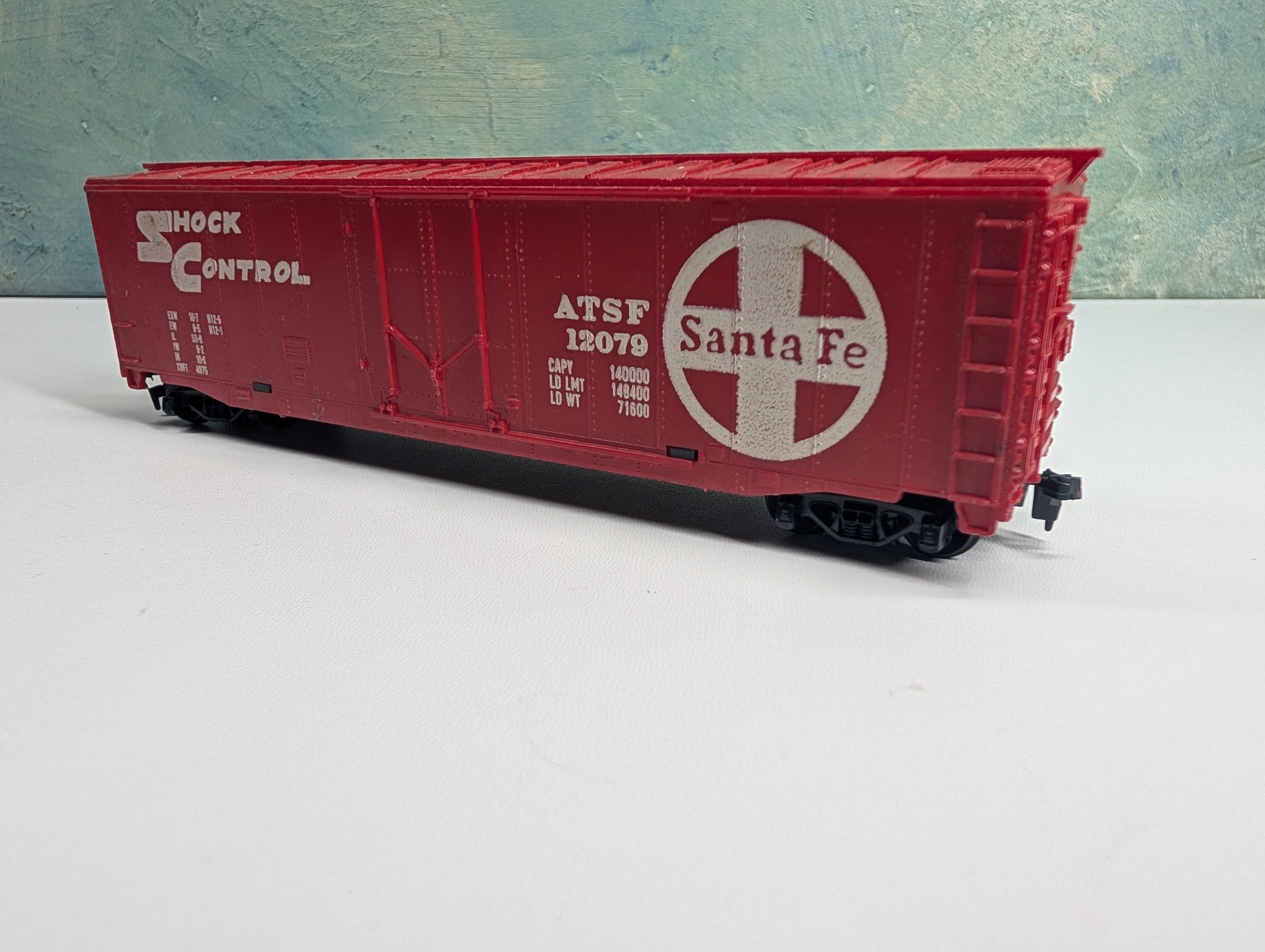 USED Tyco HO Scale 50' Box Car Santa Fe ATSF #12079 Shock Control