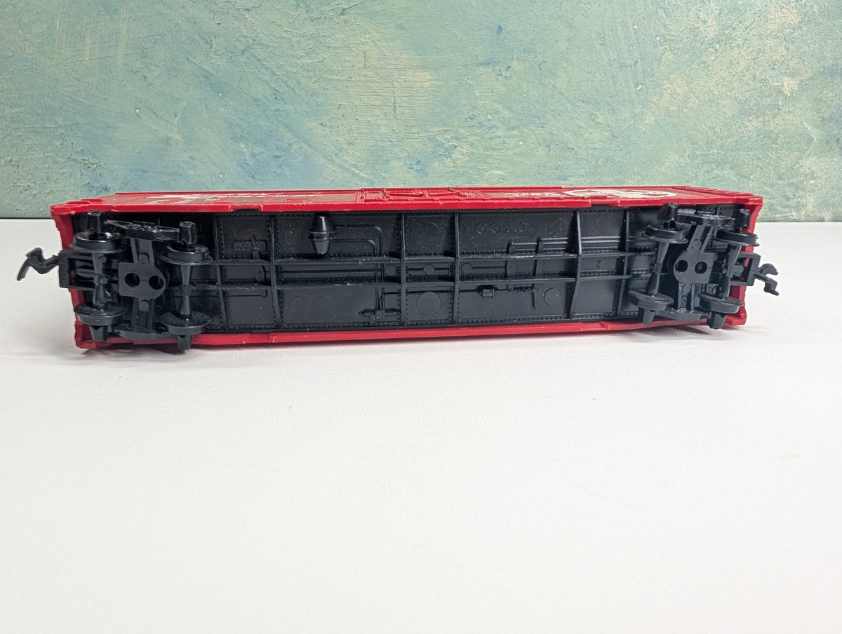 USED Tyco HO Scale 50' Box Car Santa Fe ATSF #12079 Shock Control