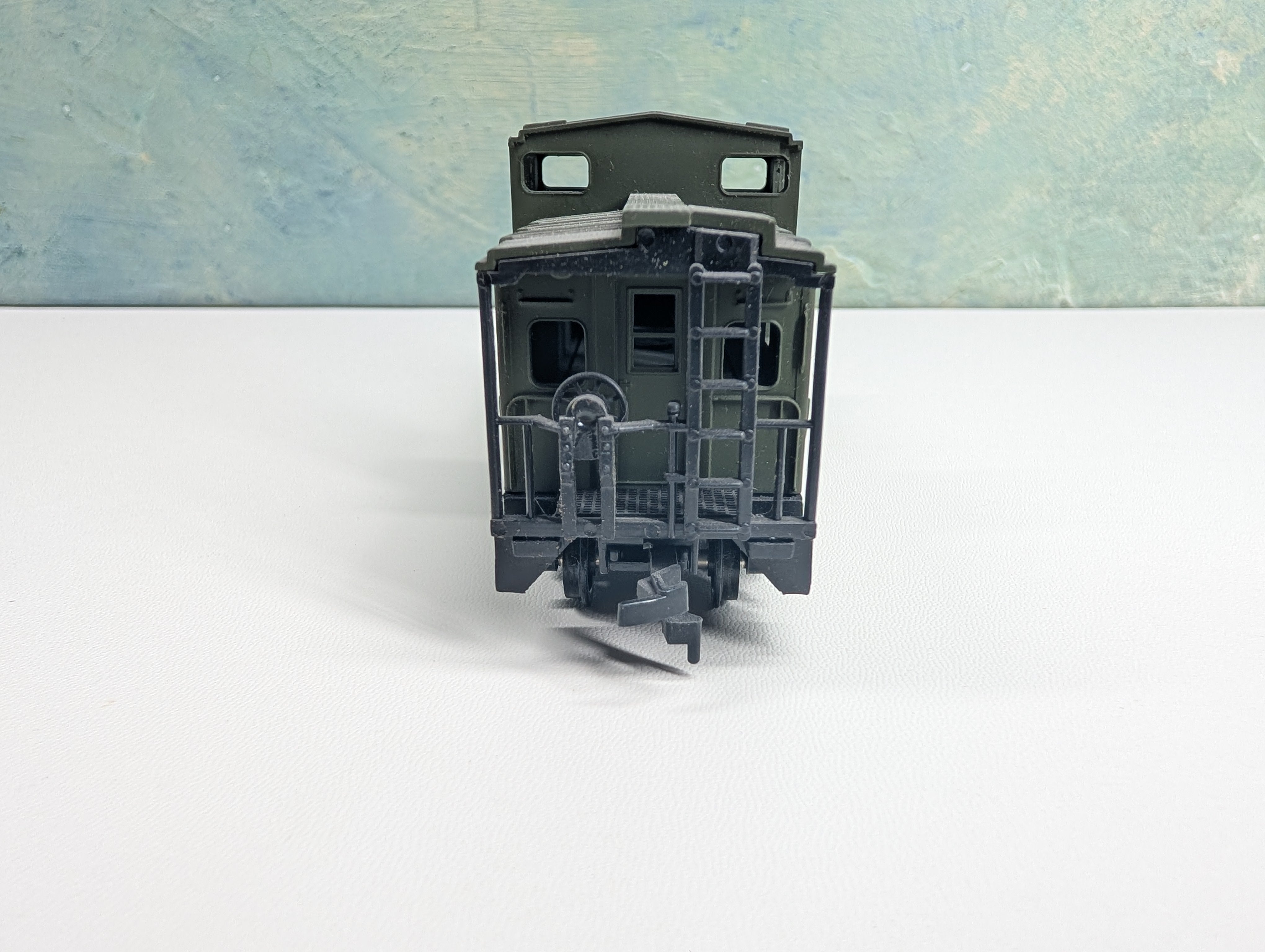 USED Cox HO Scale US Army Caboose #3658