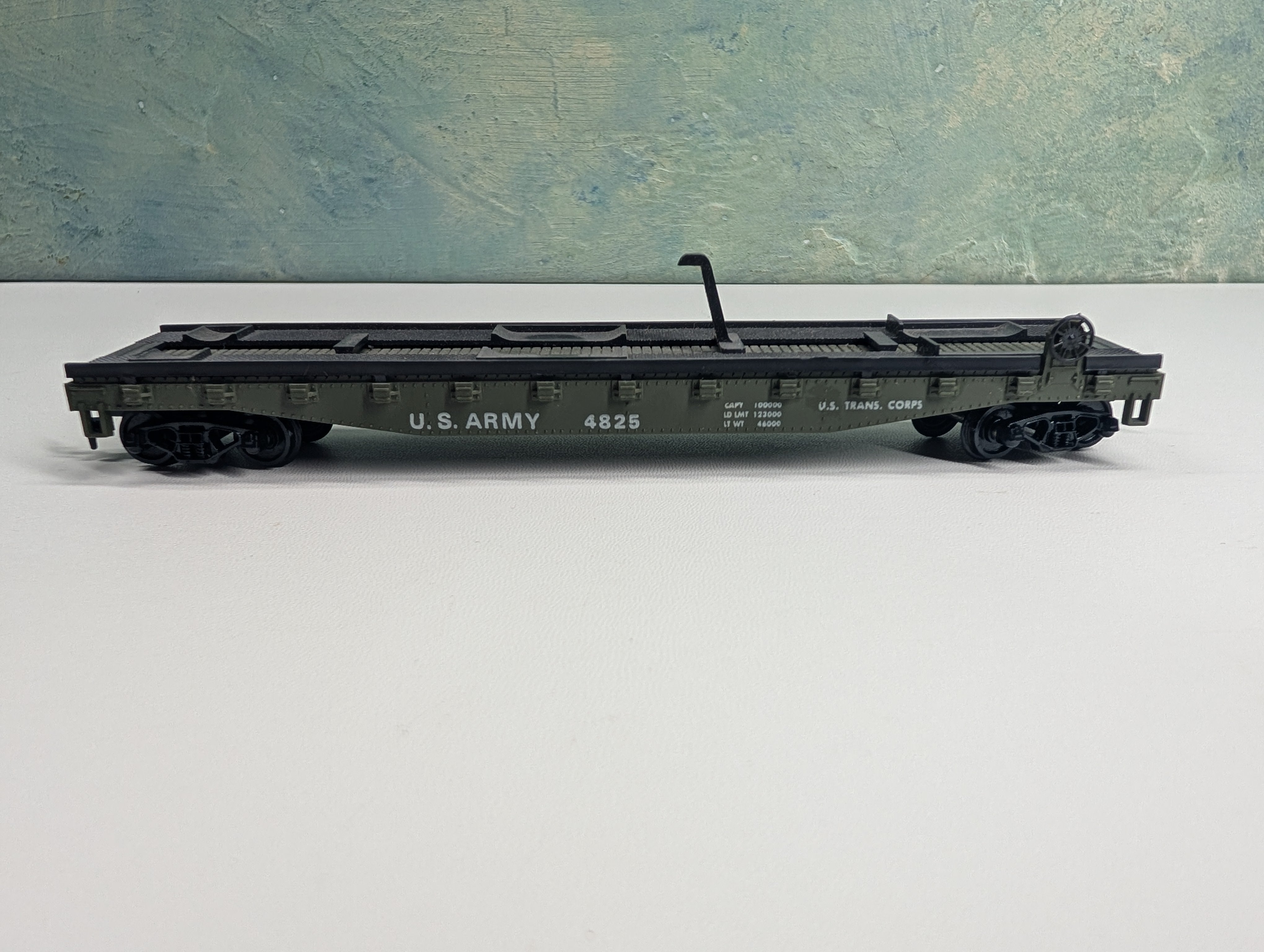 USED Cox HO Scale Flat Car w/ Trailer US Army #4825