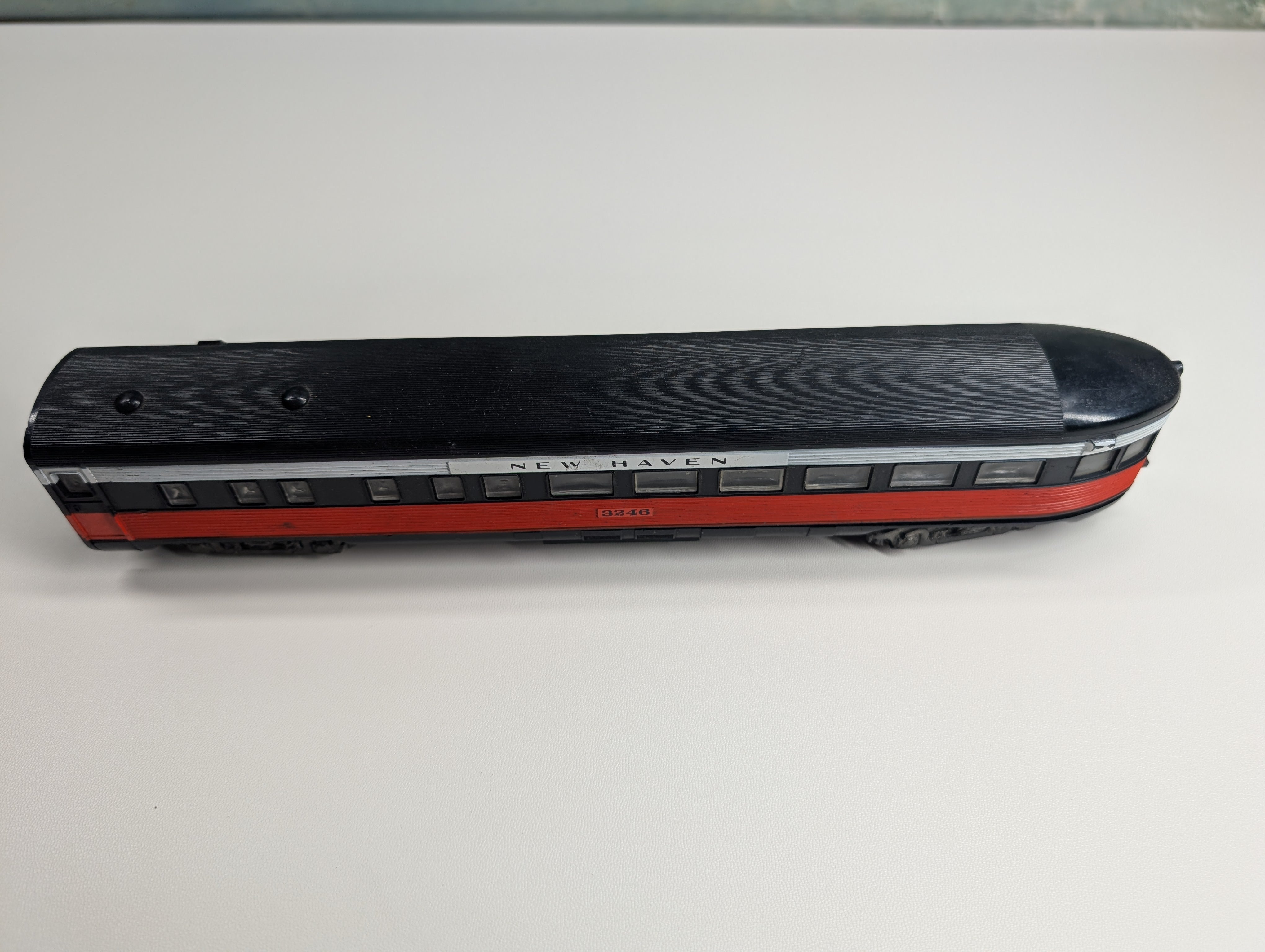 USED Athearn HO Scale OBS Passenger Car New Haven #3246
