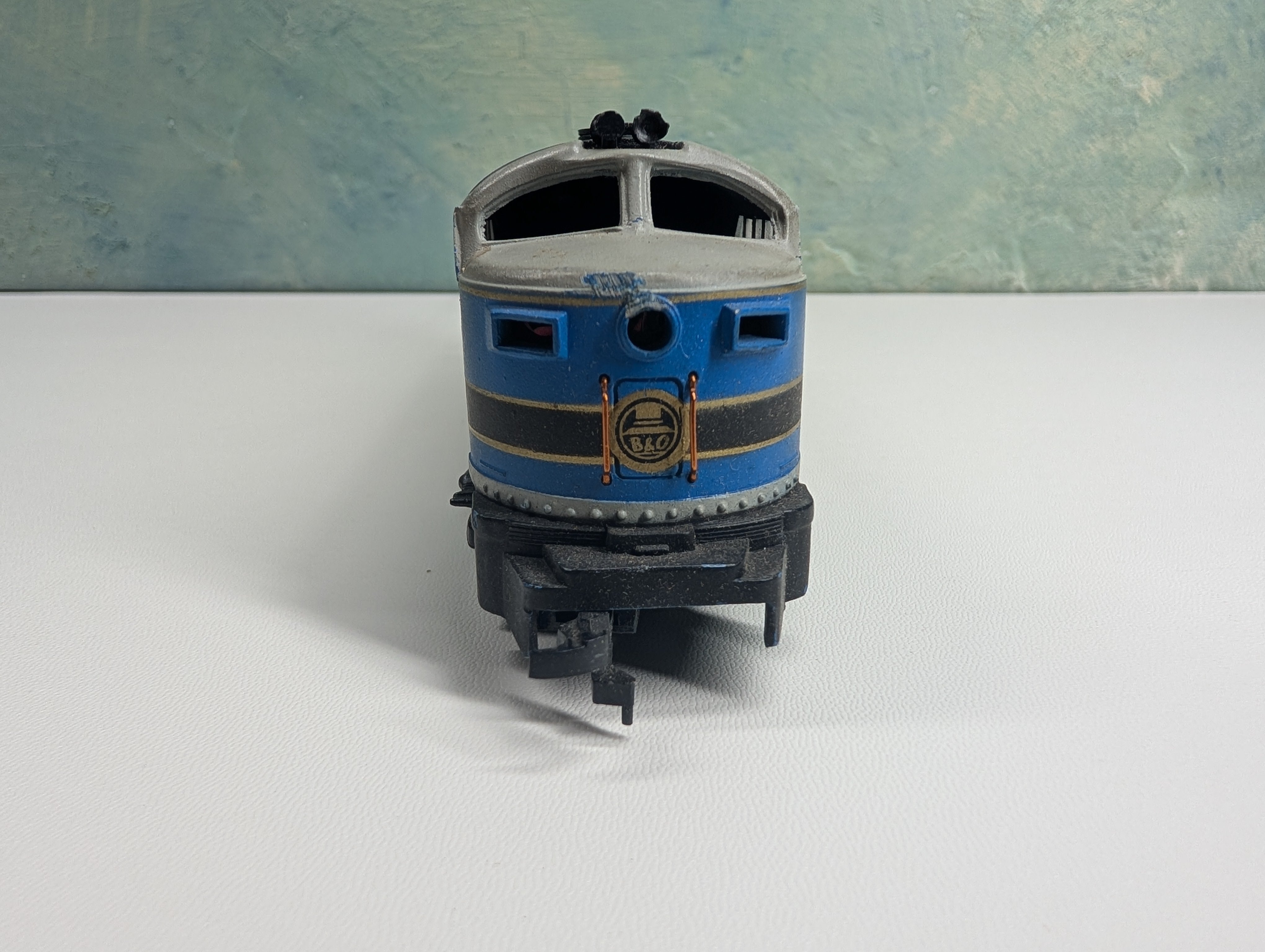 USED AHM HO Scale Diesel Locomotive Baltimore and Ohio Tested DC