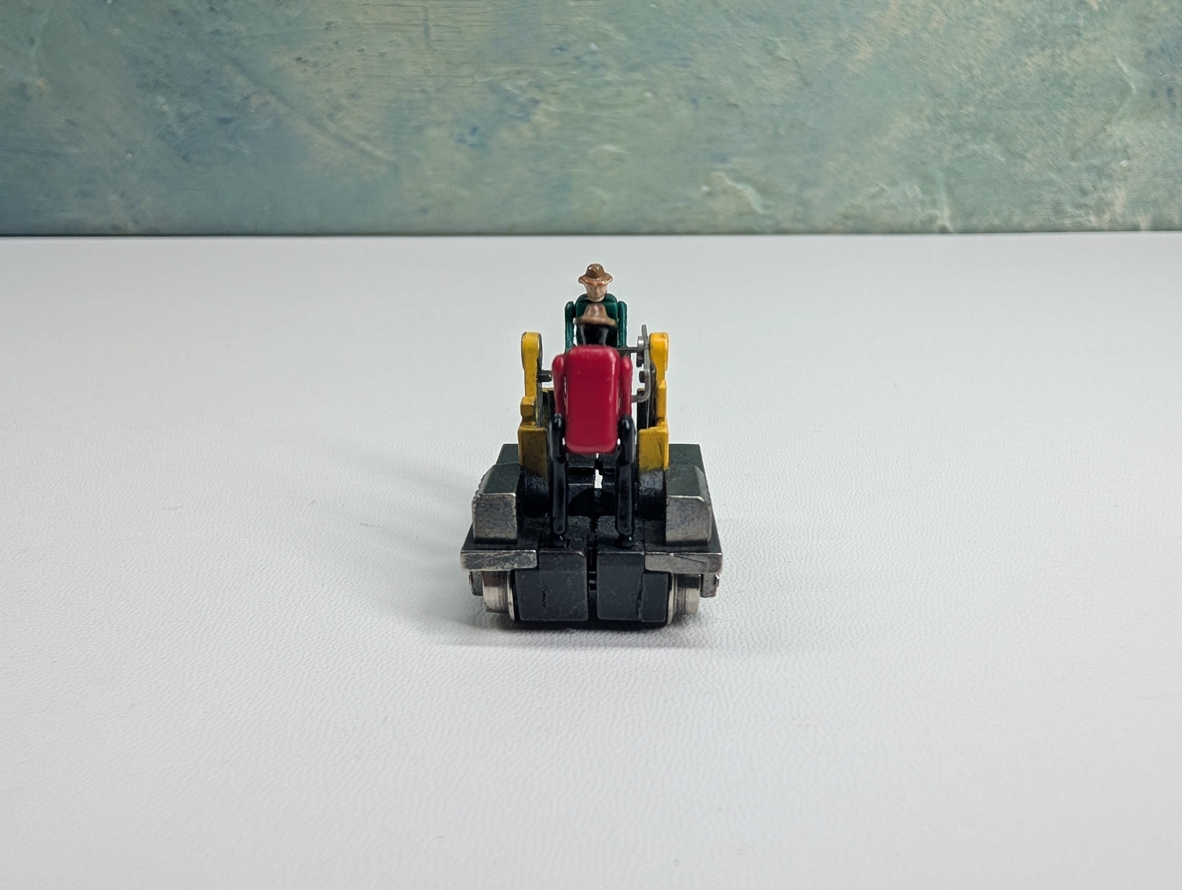 USED HO Scale Gandy Dancer Operating Hand Car (unpowered)