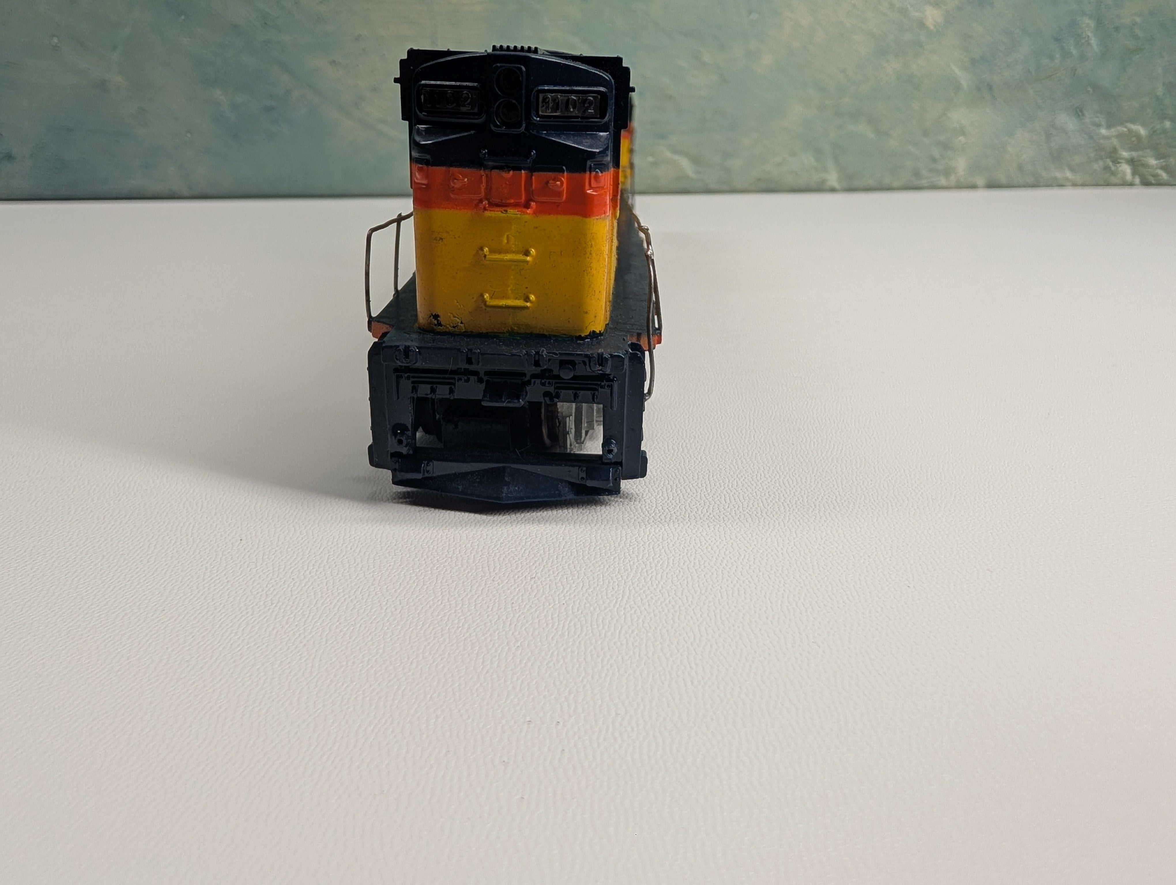 USED Tyco HO Scale Alco 630 Diesel Locomotive Chessie System C&O #1102 Tested DC