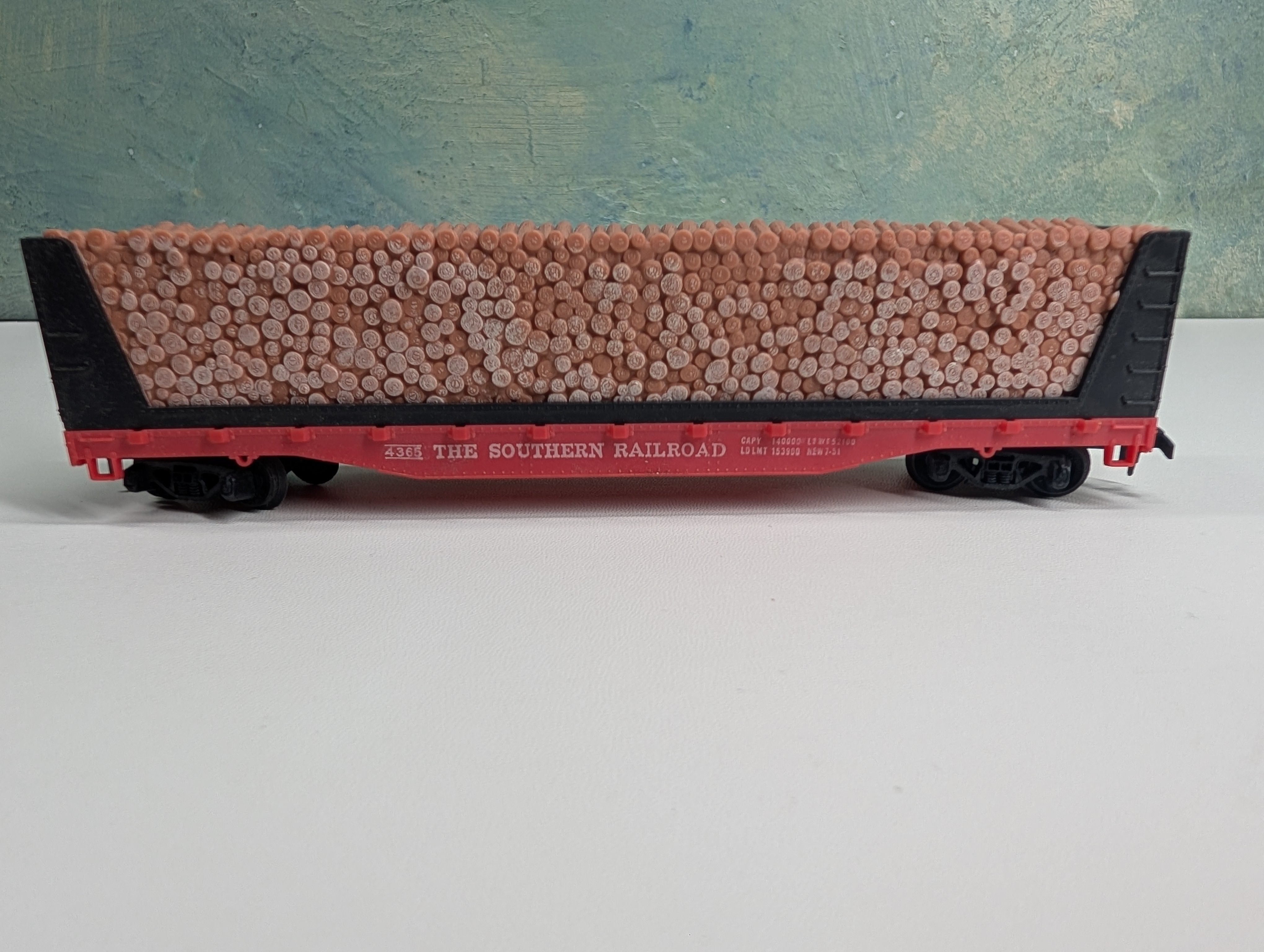 USED Tyco HO Scale Pulpwood Flat Car w/ Load Southern #4365
