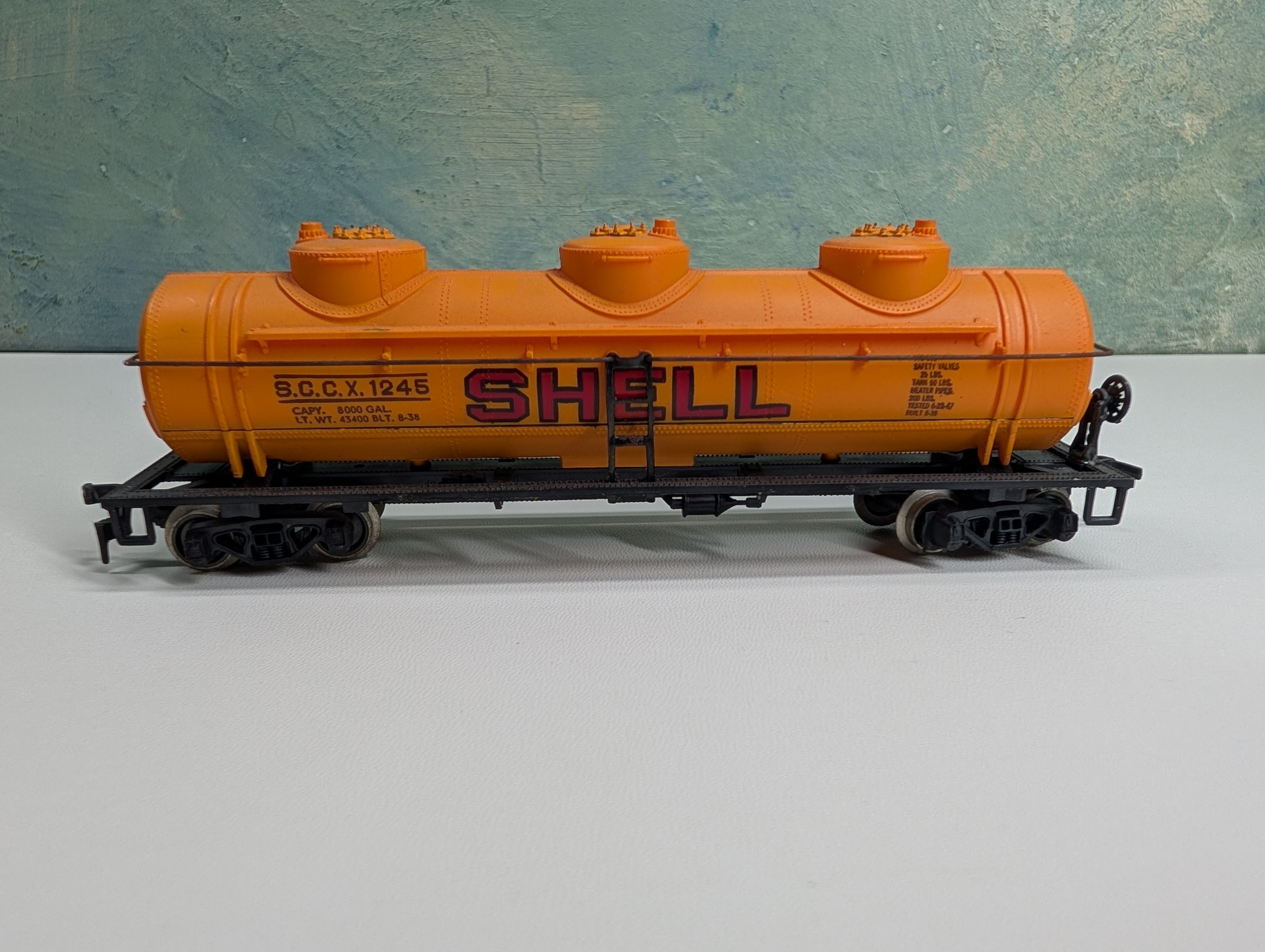 USED HO Scale Triple Dome Tank Car Shell SCCX #1245