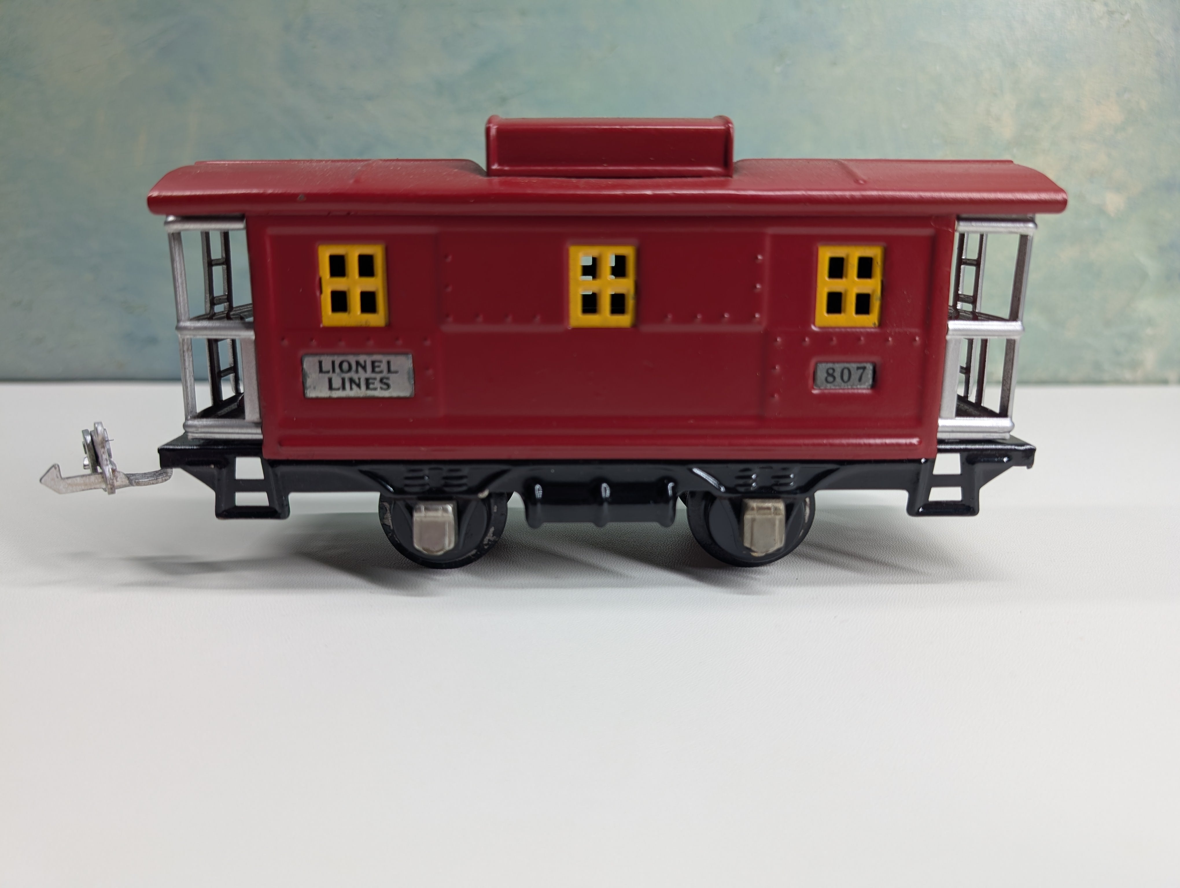 USED Lionel O Caboose Lionel Lines 807