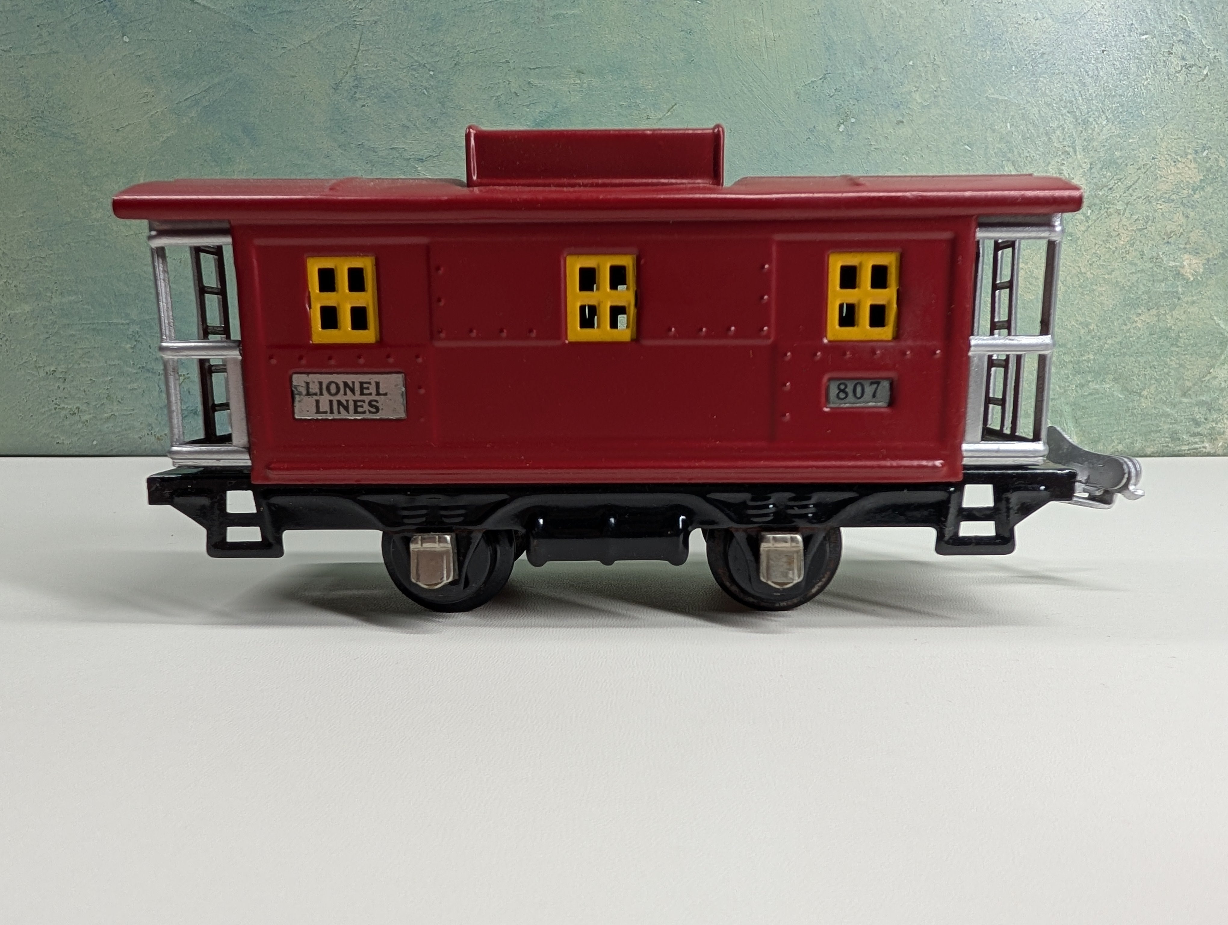 USED Lionel O Caboose Lionel Lines 807