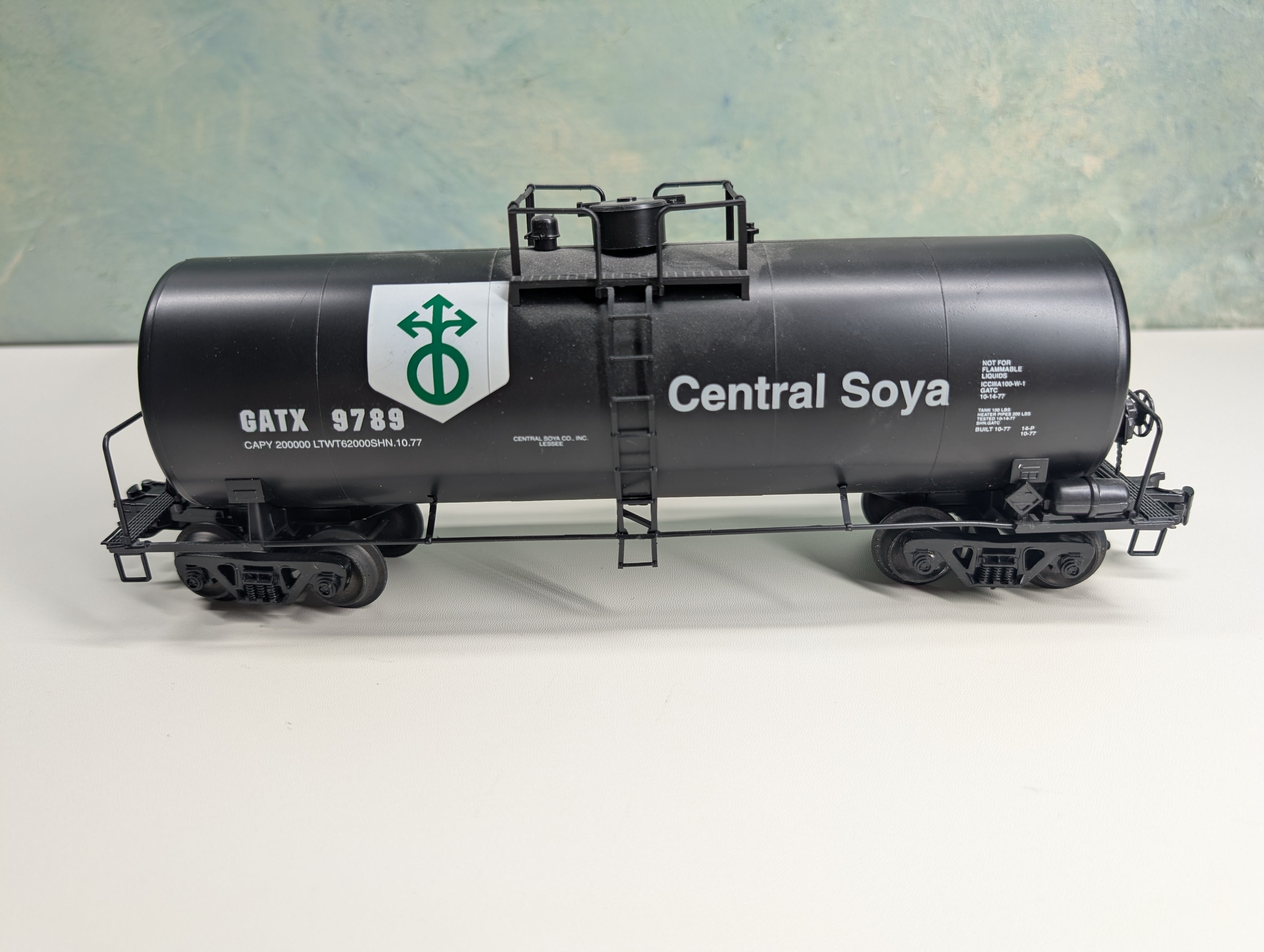 USED Weaver O Tank Car Central Soya GATX #9789 3-Rail