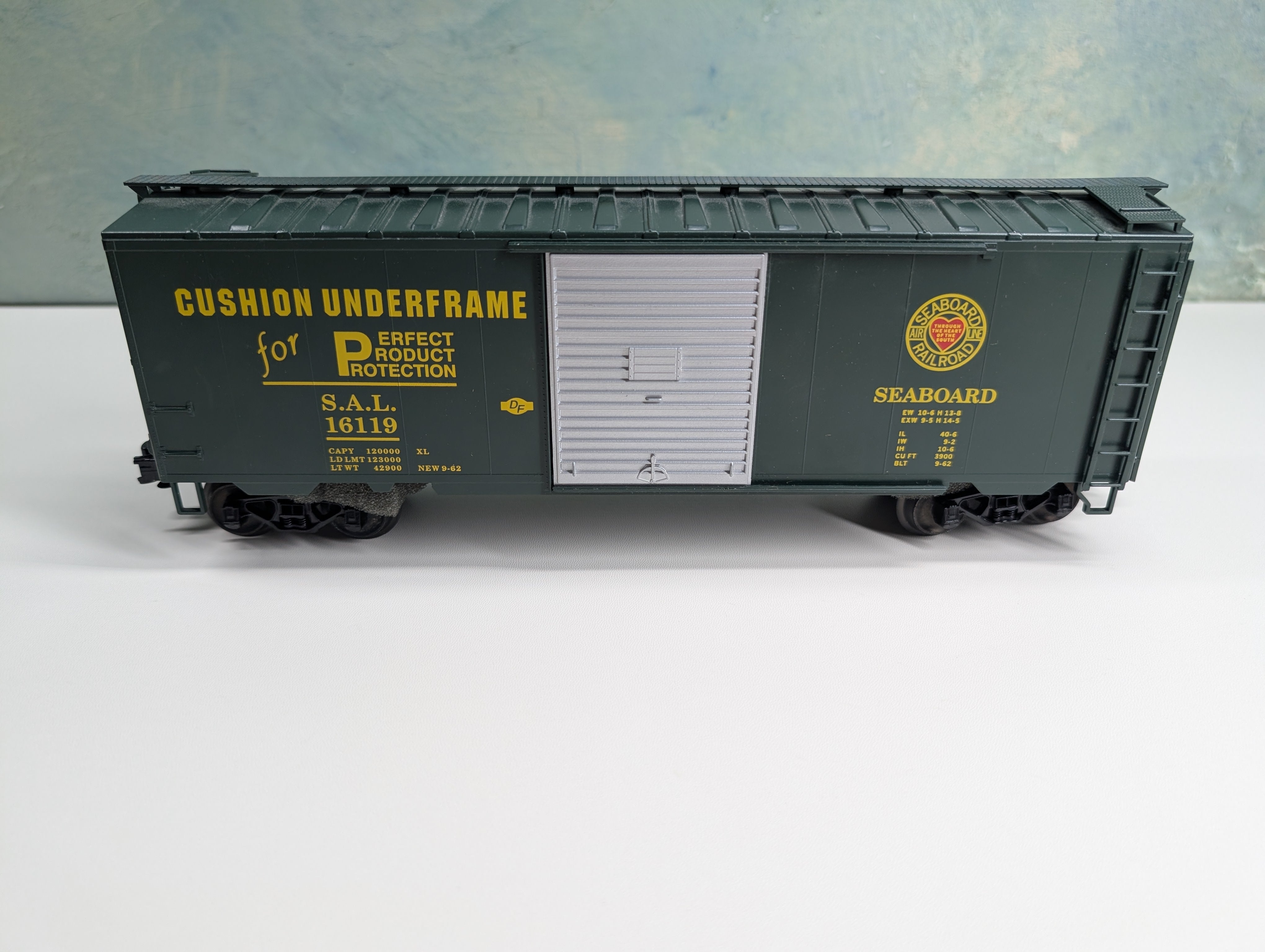 USED Weaver O PS-1 40' Box Car Seaboard SAL #16119 3-Rail Pertersen Supply