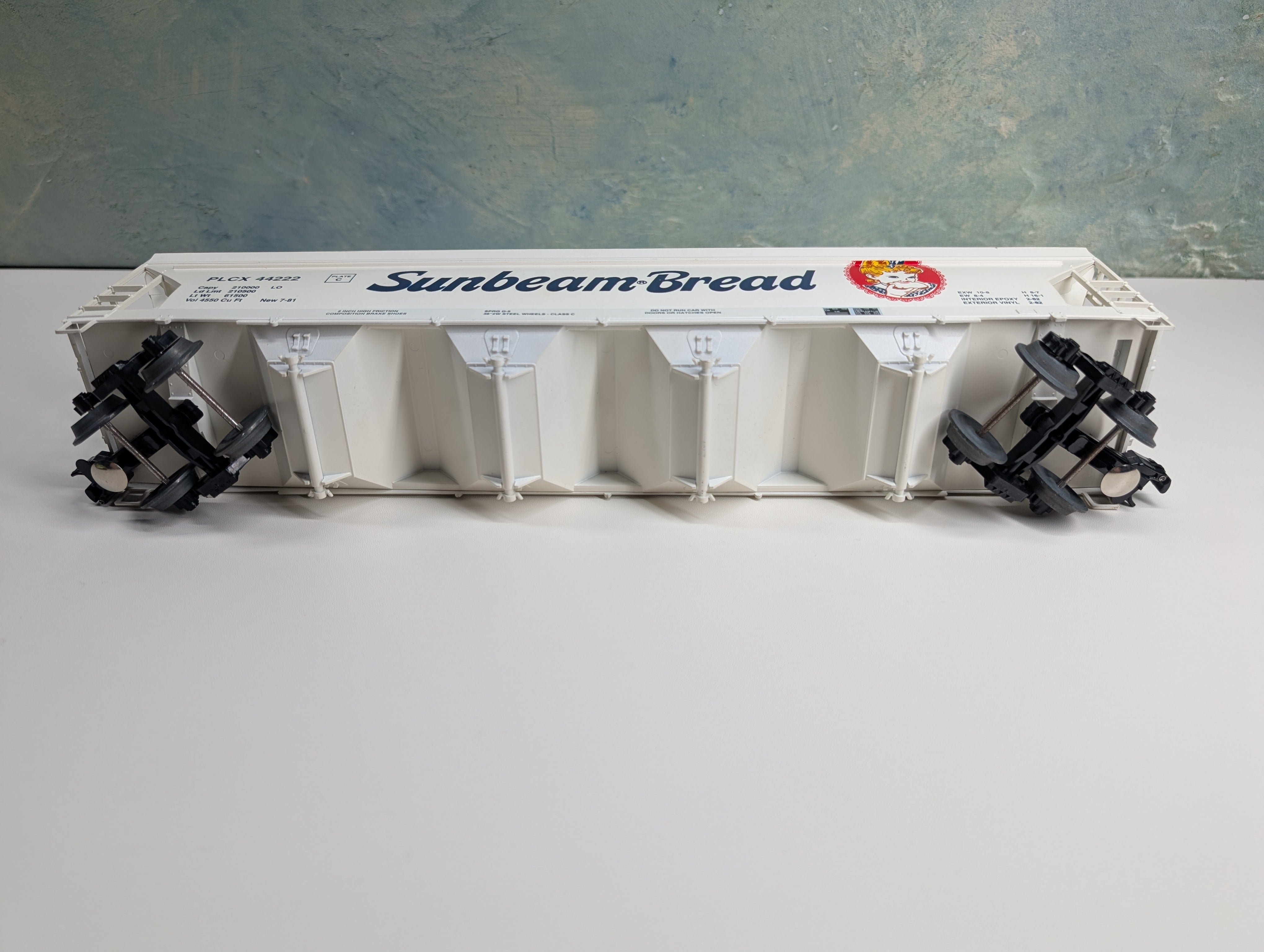 USED Weaver O Covered Hopper Sunbeam Bread PLCX #44222 3-Rail Bekada Custom