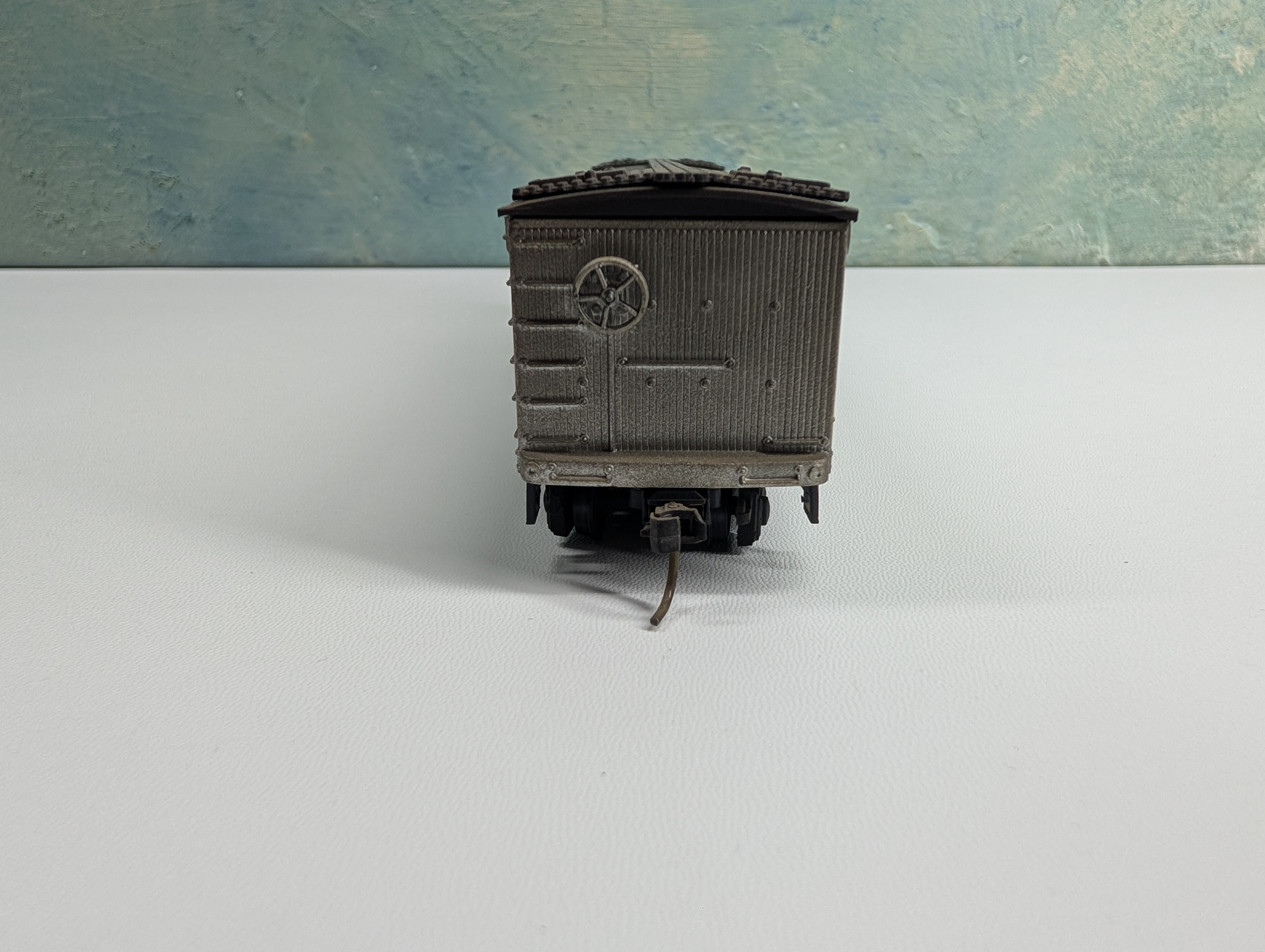 USED Athearn HO Scale Milk Tank Car Central Vermont #523 Vermont Milk, Weathered