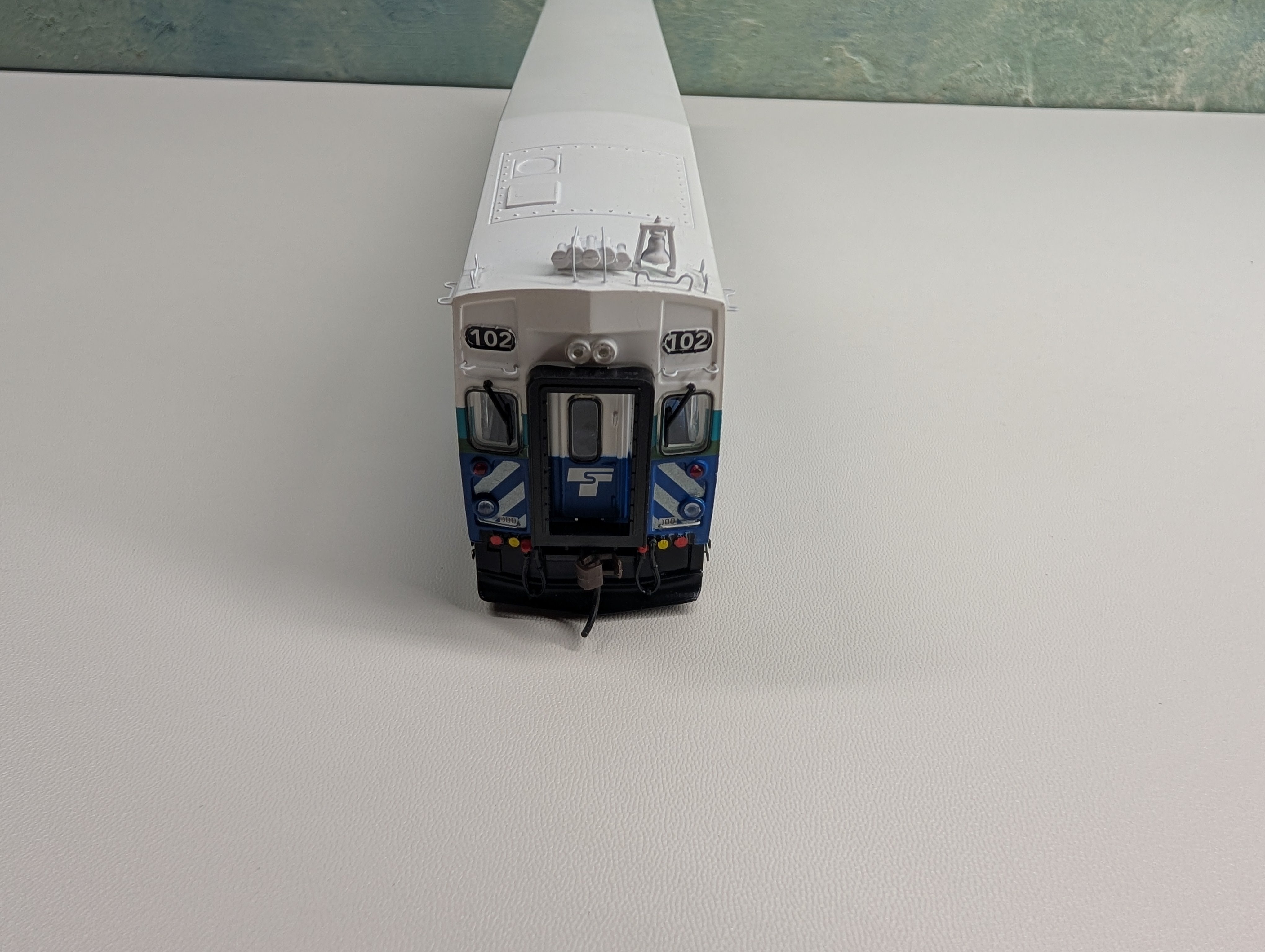 USED Athearn 2543 HO Scale Bombardier Control Car Sounder #102