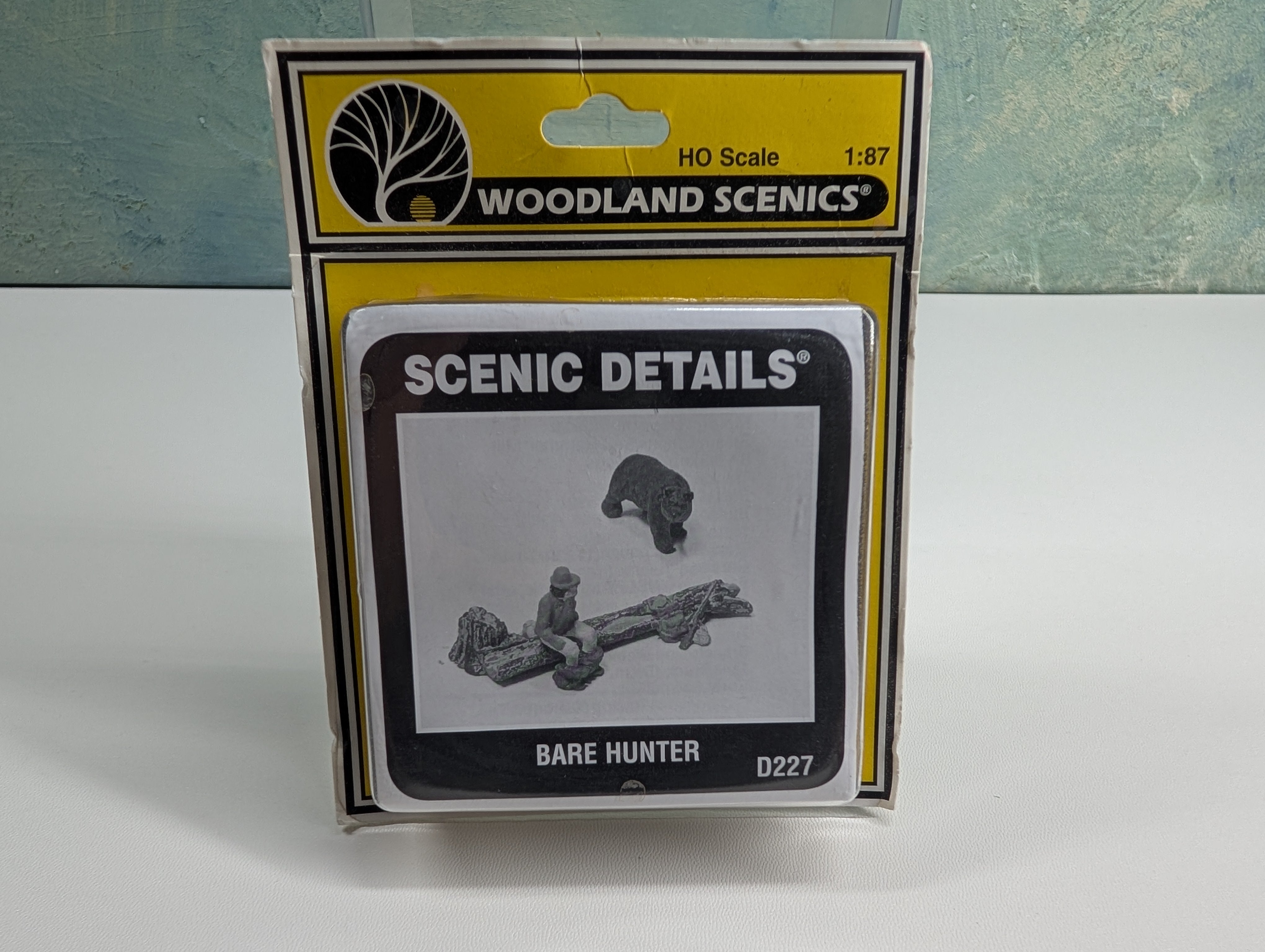 Woodland Scenics D227 HO Scale Bare Hunter (Metal Casting) KIT