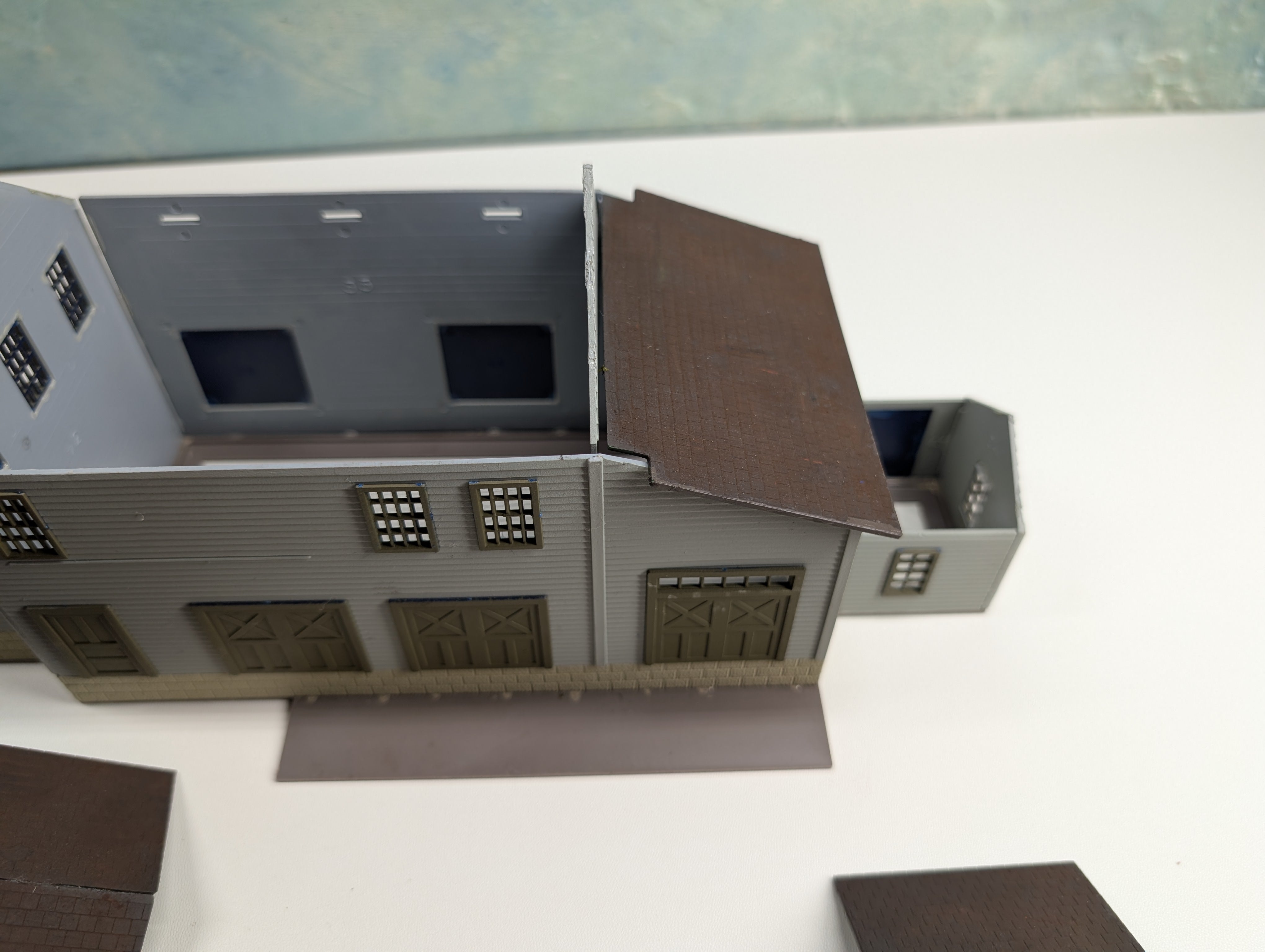 USED HO Scale Factory / Warehouse
