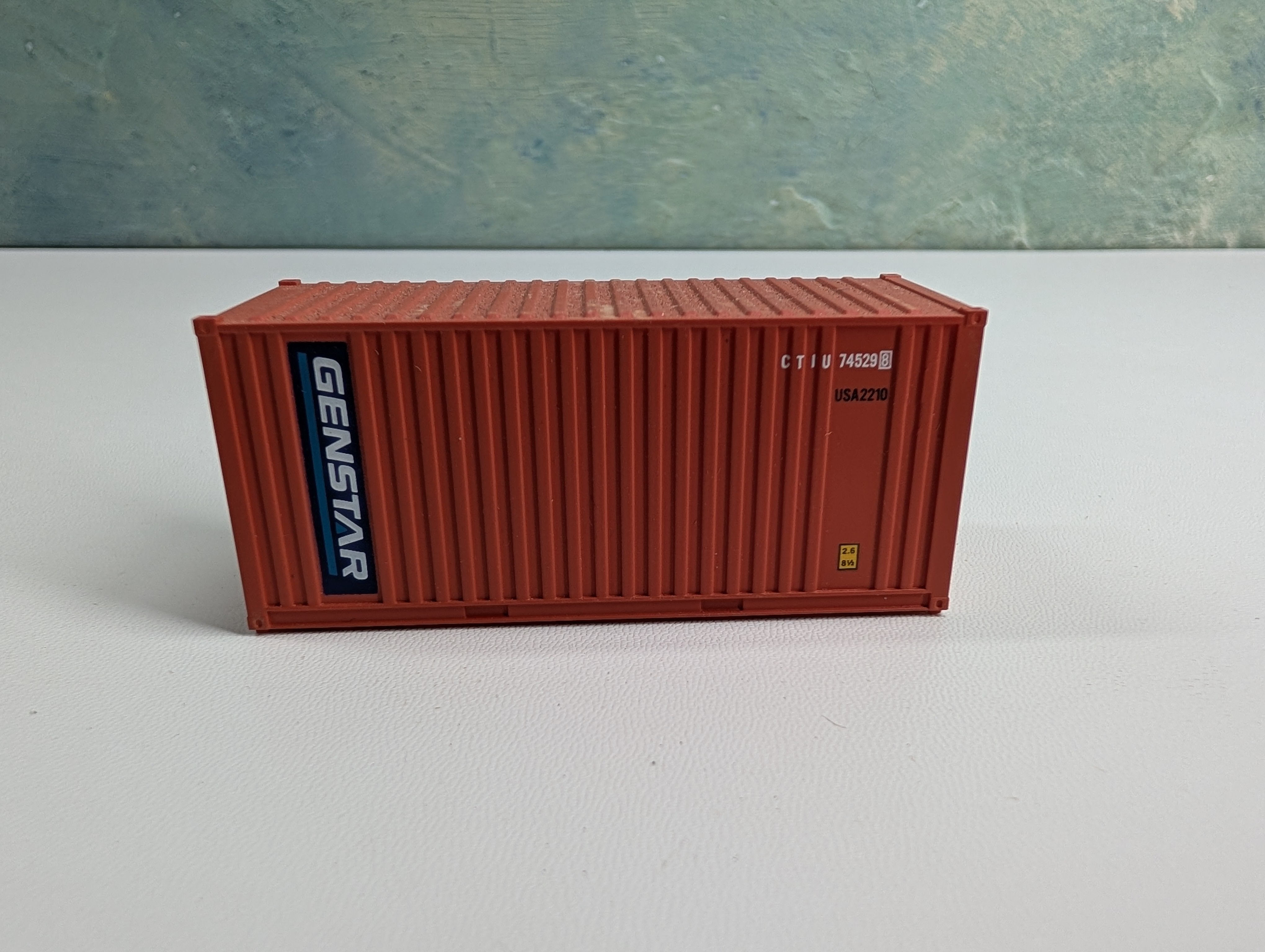 USED Walthers HO Scale 20' Container Genstar CTIU #745298