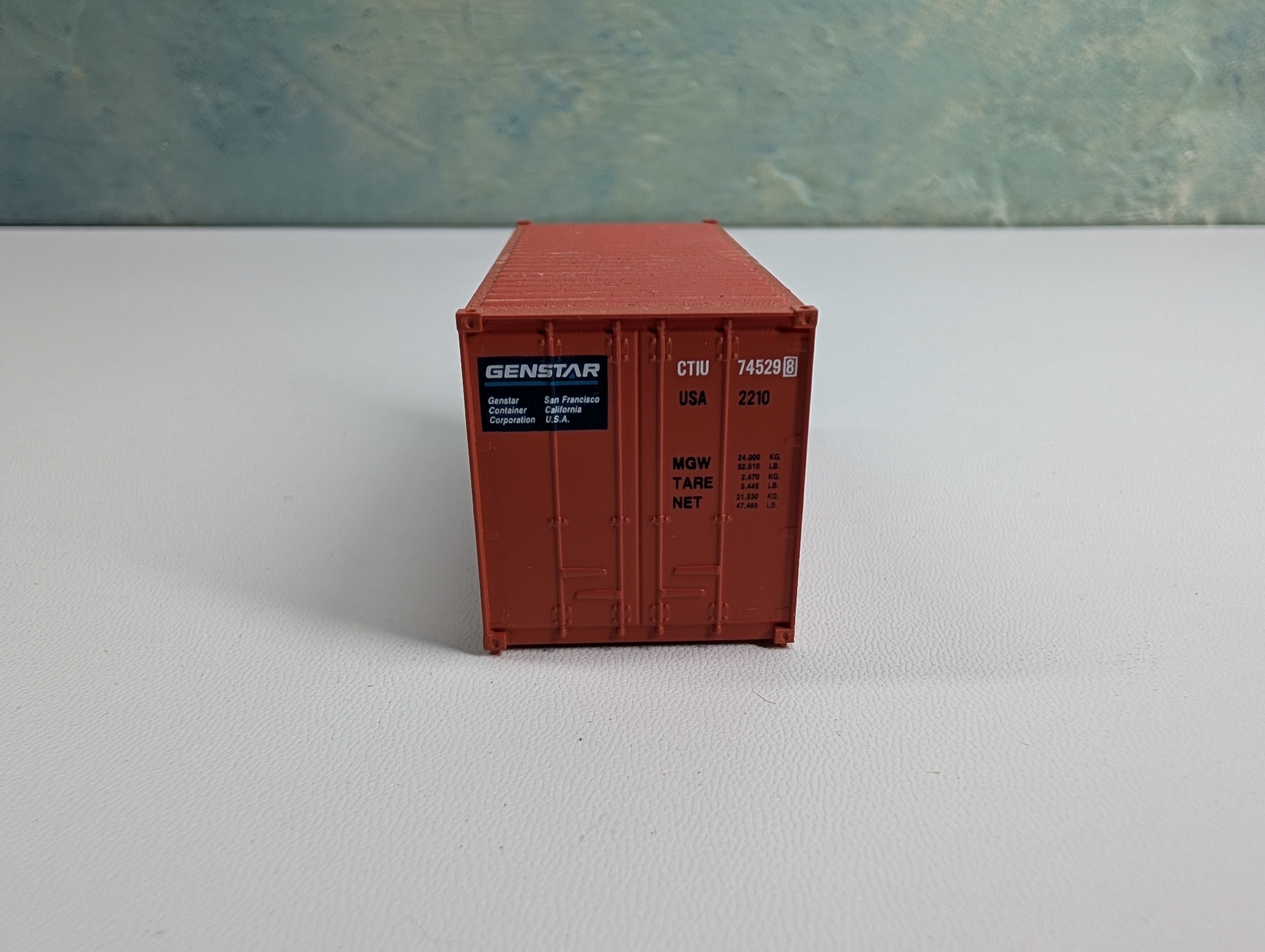 USED Walthers HO Scale 20' Container Genstar CTIU #745298