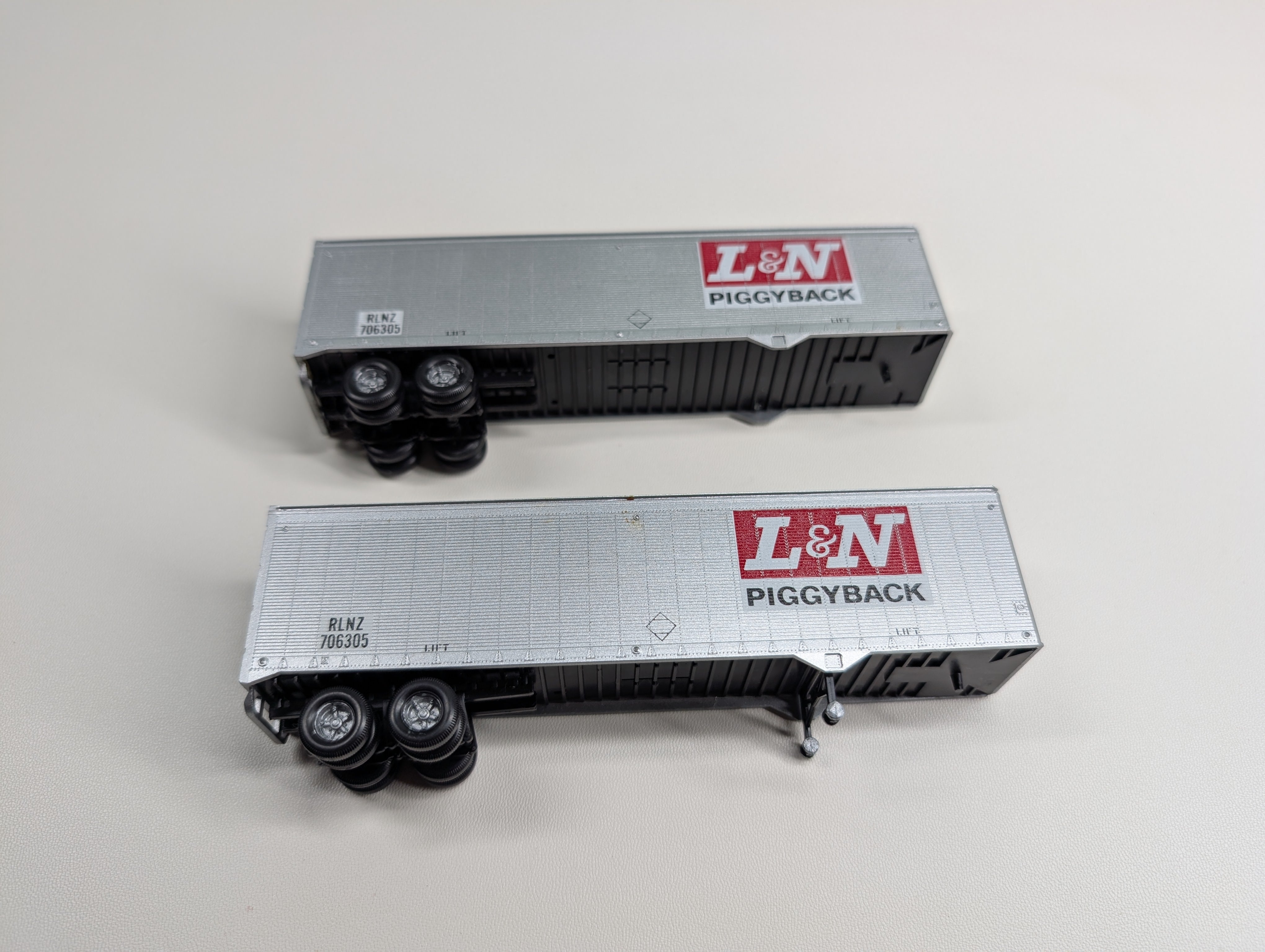 USED Athearn HO Scale Set of 40' Trailer Louisville & Nashville RLNZ #706305