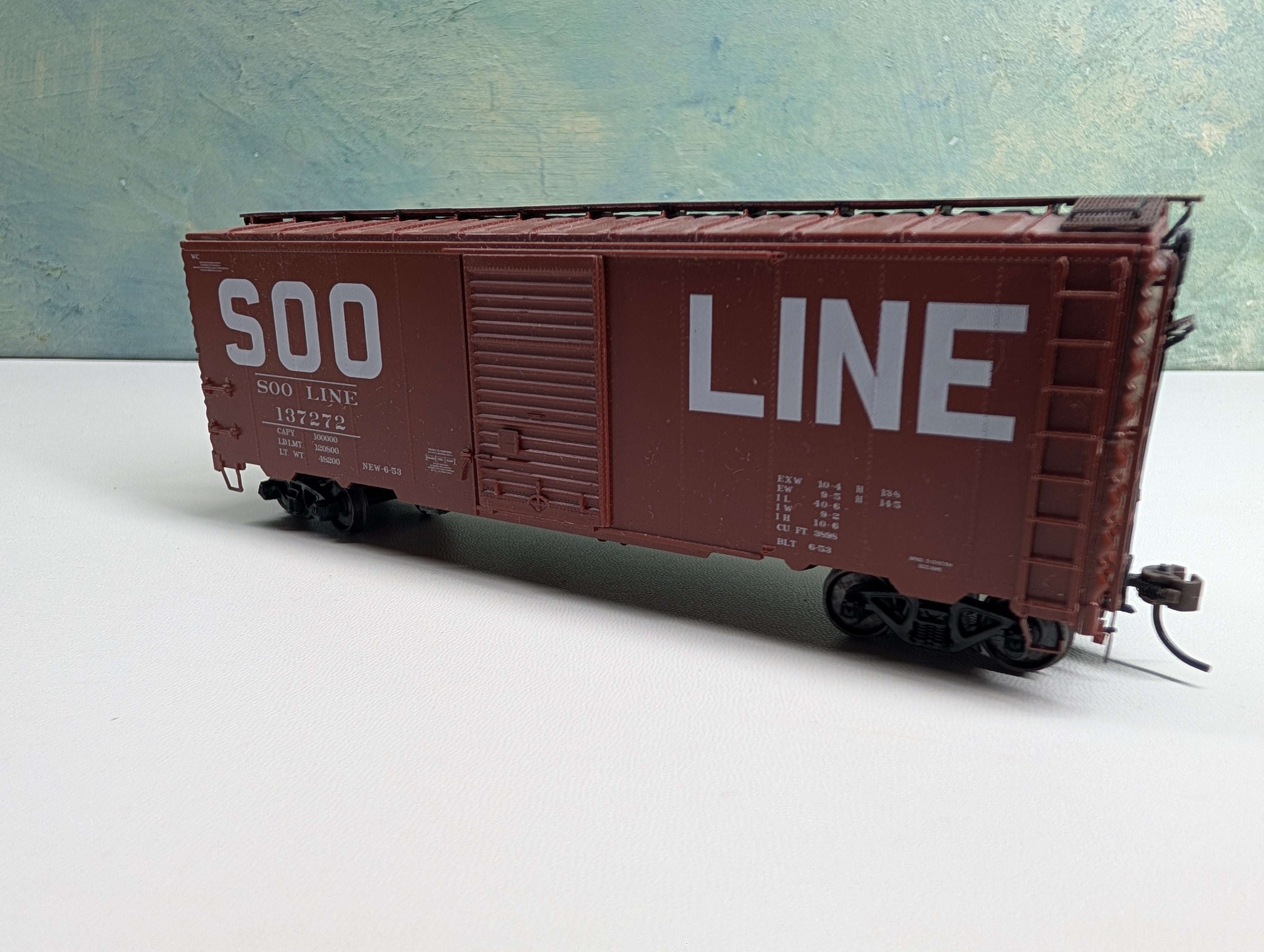 USED HO Scale 40' Box Car SOO Line #137272 Metal Wheels