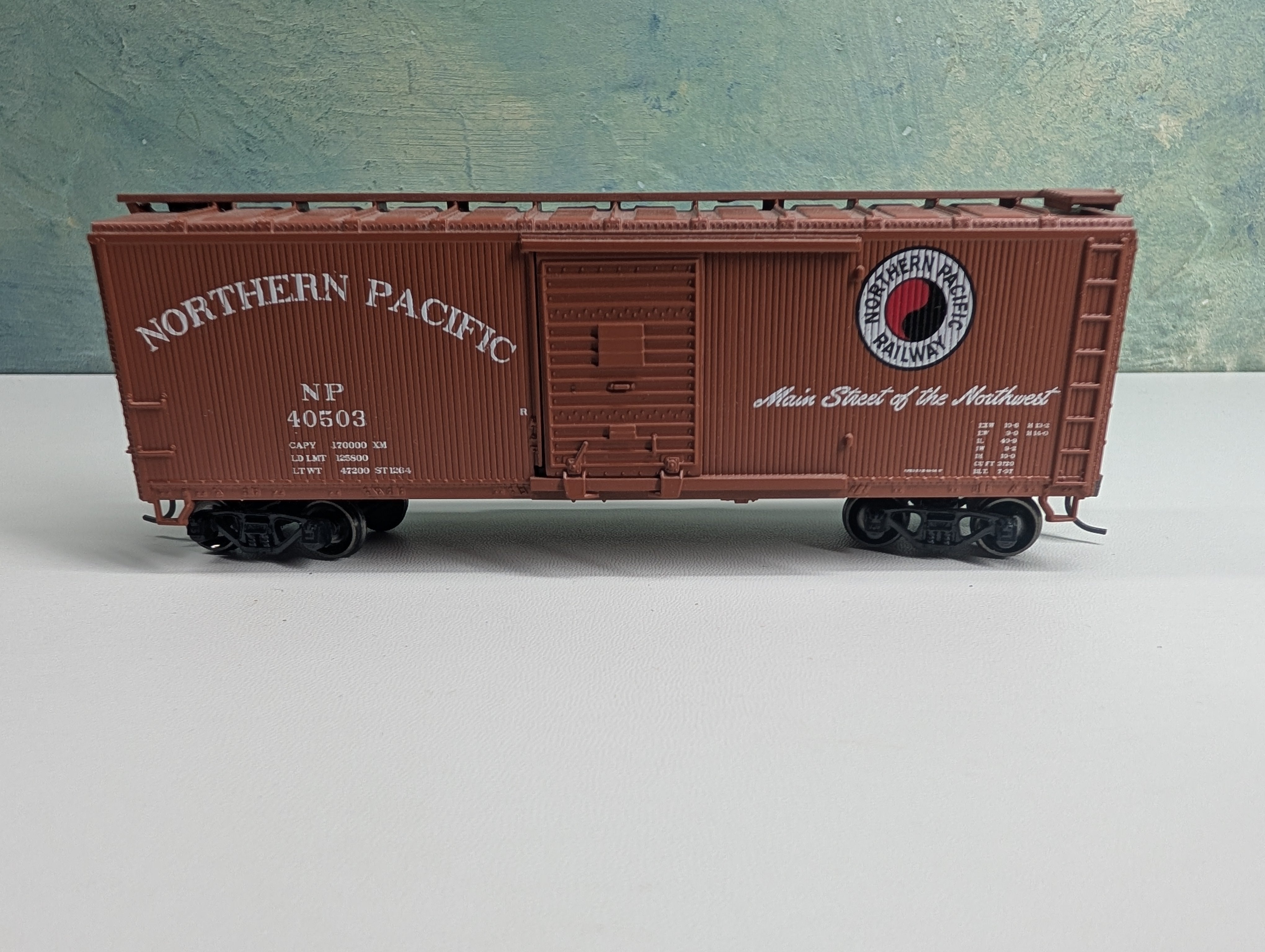 USED Athearn HO Scale 40' Wooden Box Car Northern Pacific NP #40503 Metal Wheels