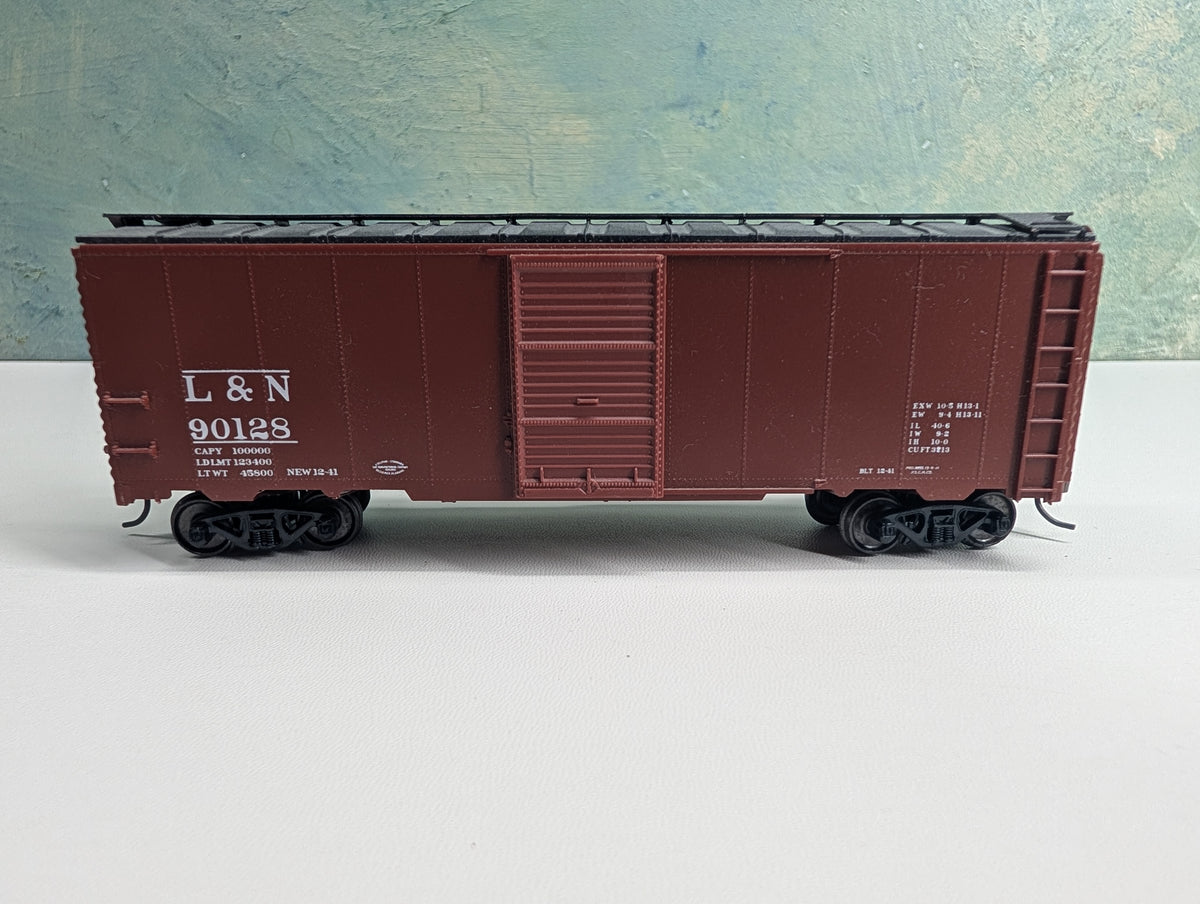 USED HO Scale 40' Box Car Louisville & Nashville L&N #90128 Metal Wheels