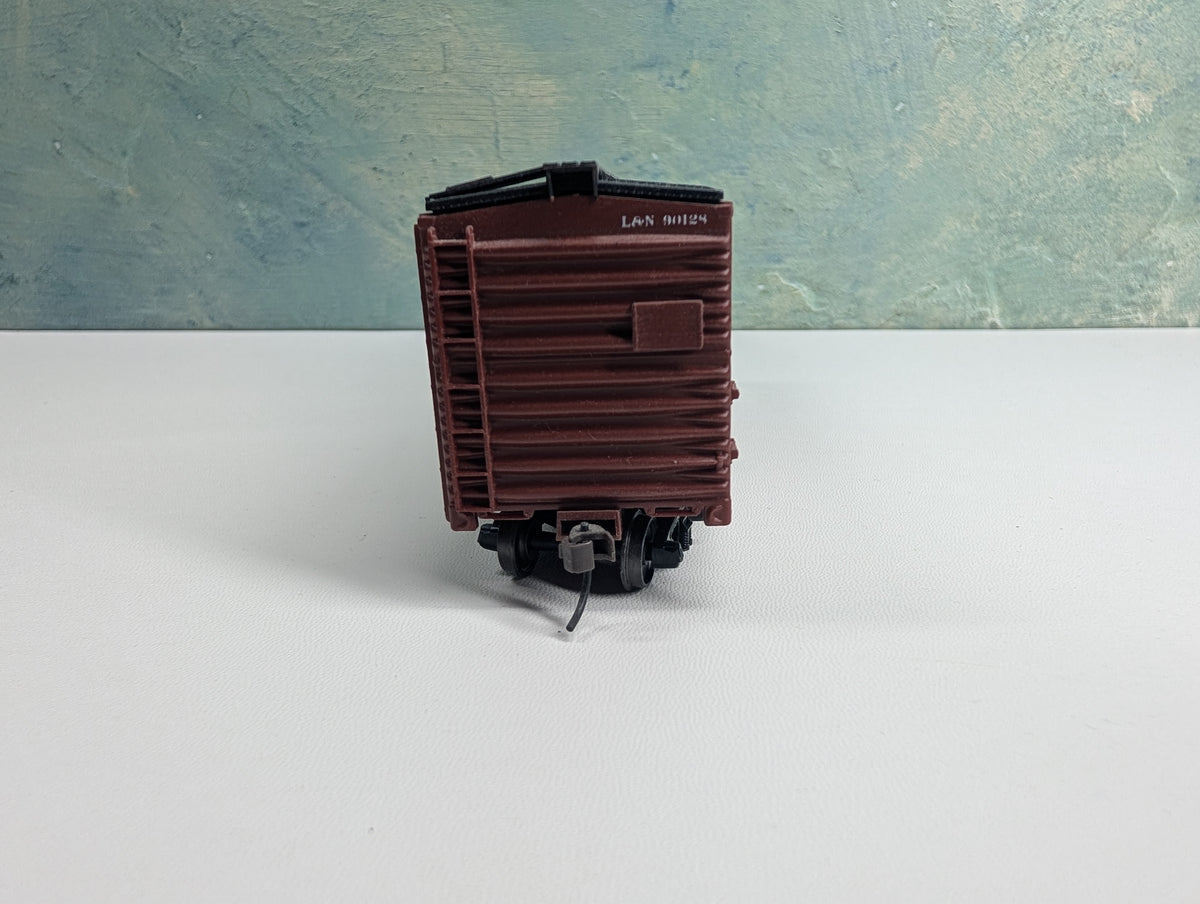 USED HO Scale 40' Box Car Louisville & Nashville L&N #90128 Metal Wheels