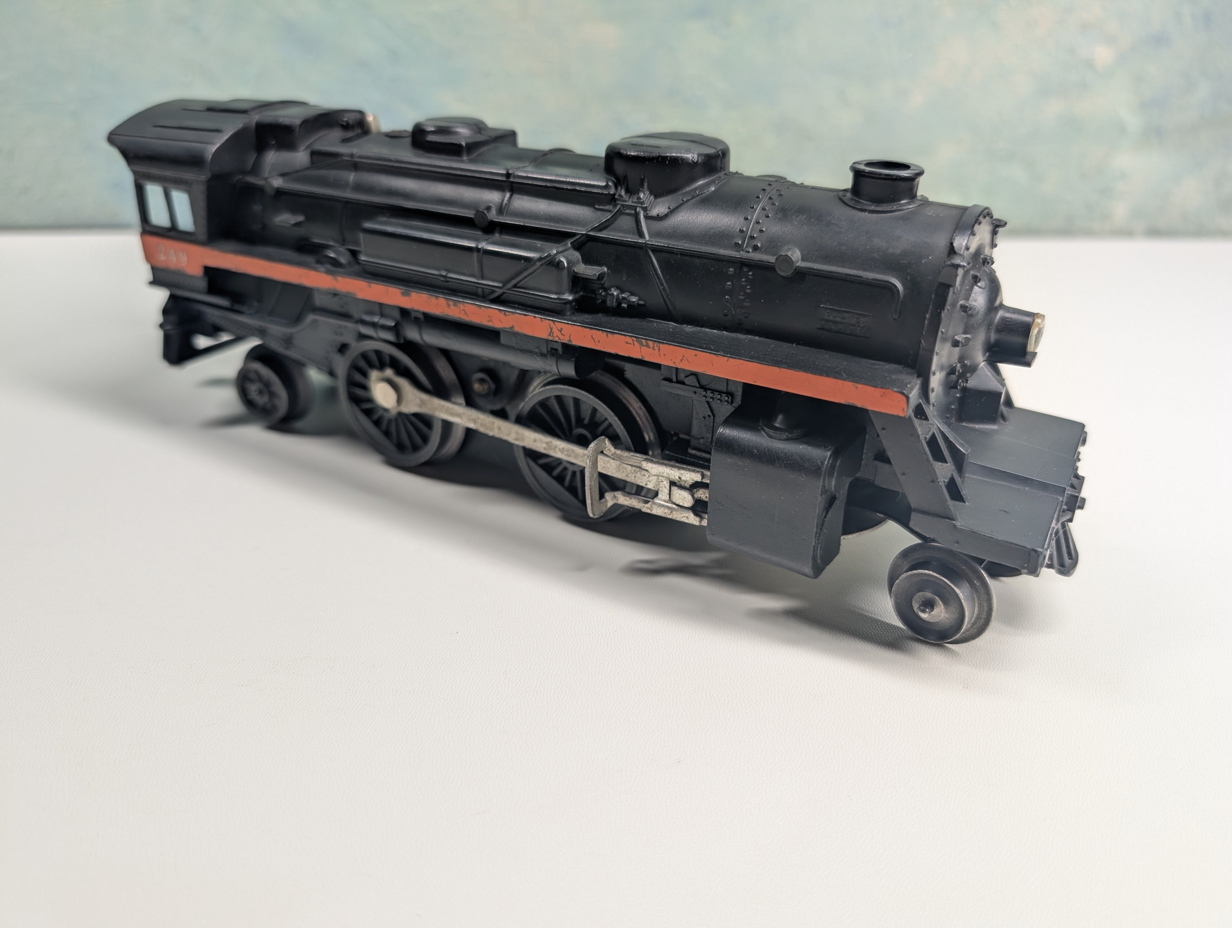 USED Lionel O 2-4-2 Steam Locomotive #249 Tested!