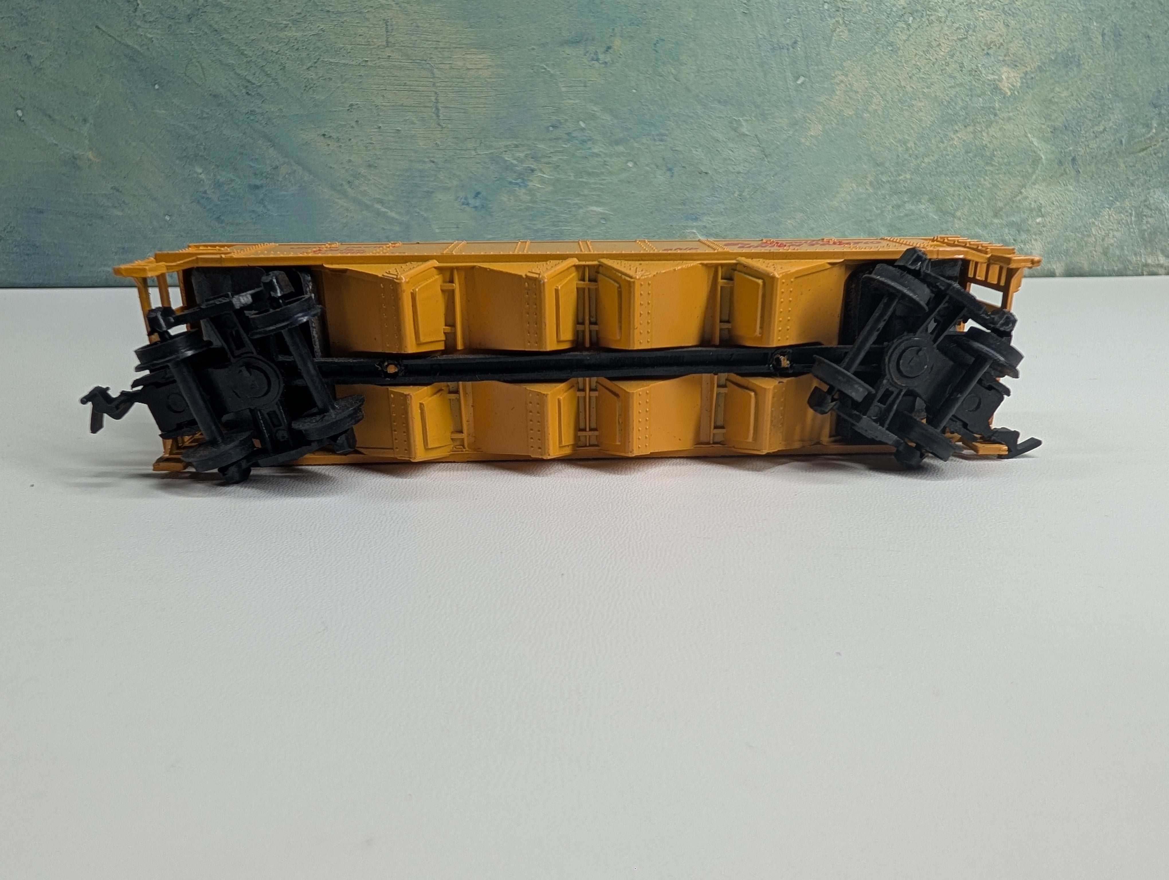 USED Bachmann HO Scale Quad Hopper Union Pacific UP #518125
