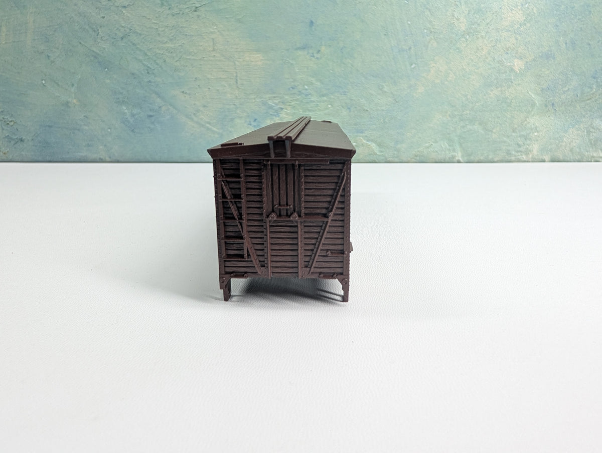 USED HO Scale 40' Stock Car Shell Dim Data