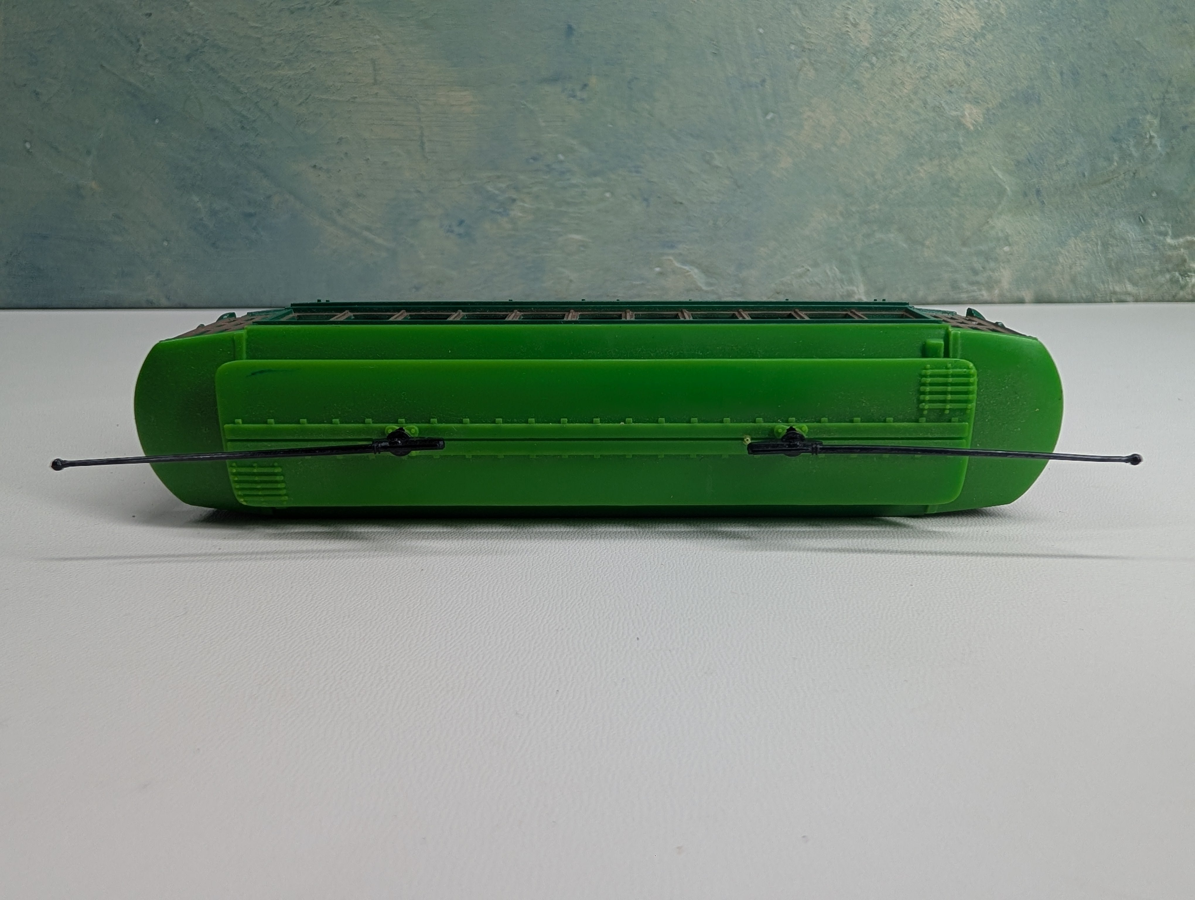 USED HO Scale Unpowered Trolley Desire St #463