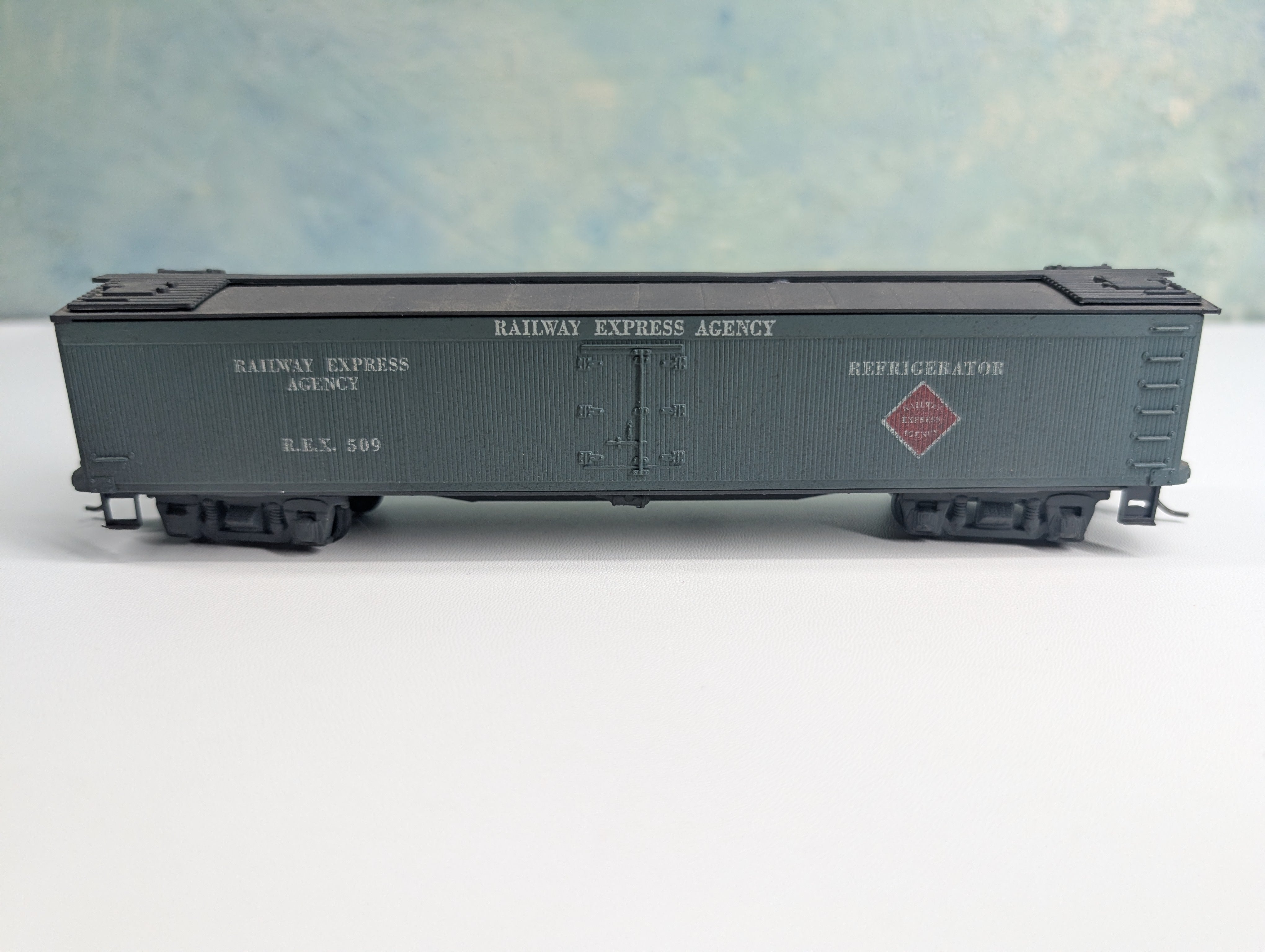 USED Athearn HO Scale Express Reefer Railway Express Agency REX #509