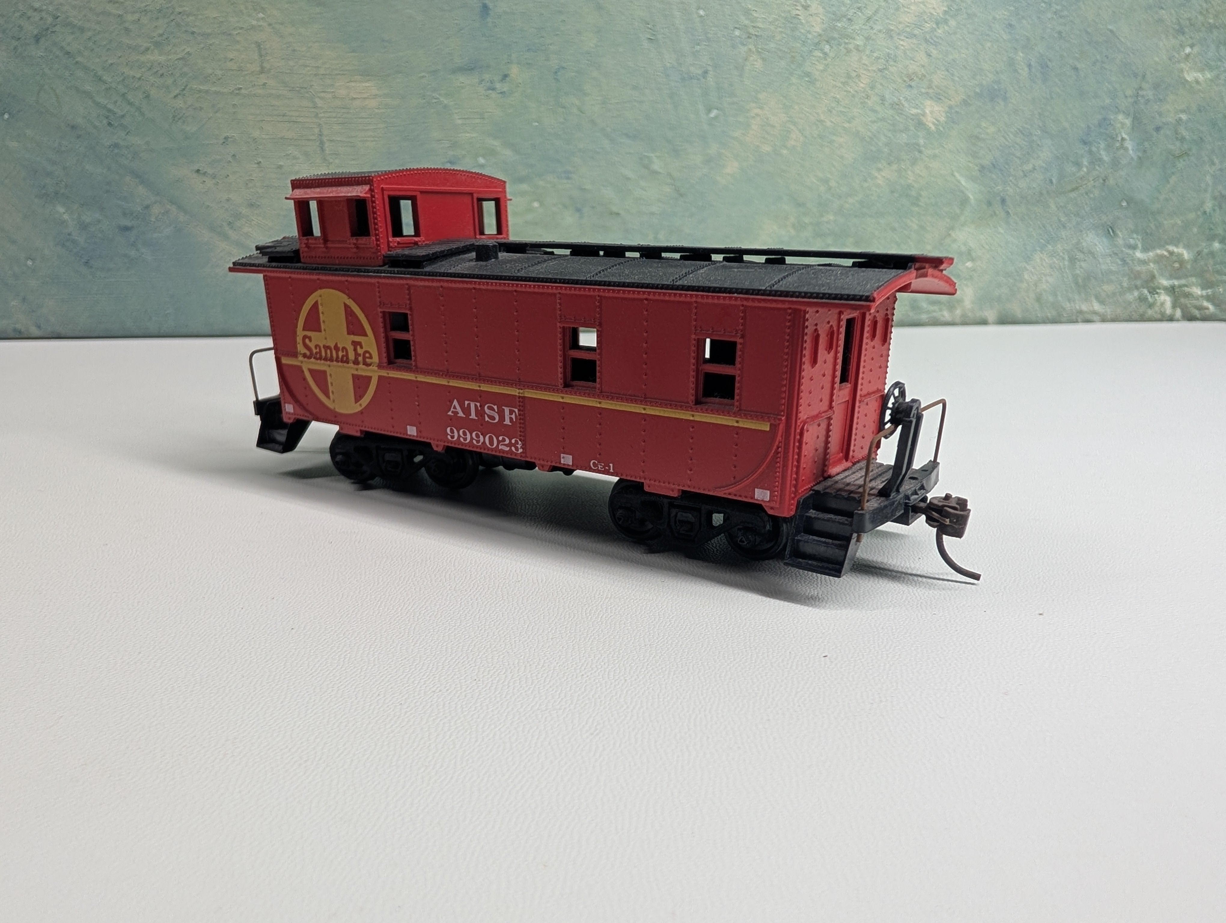 USED Athearn HO Scale Caboose Santa Fe ATSF #999023