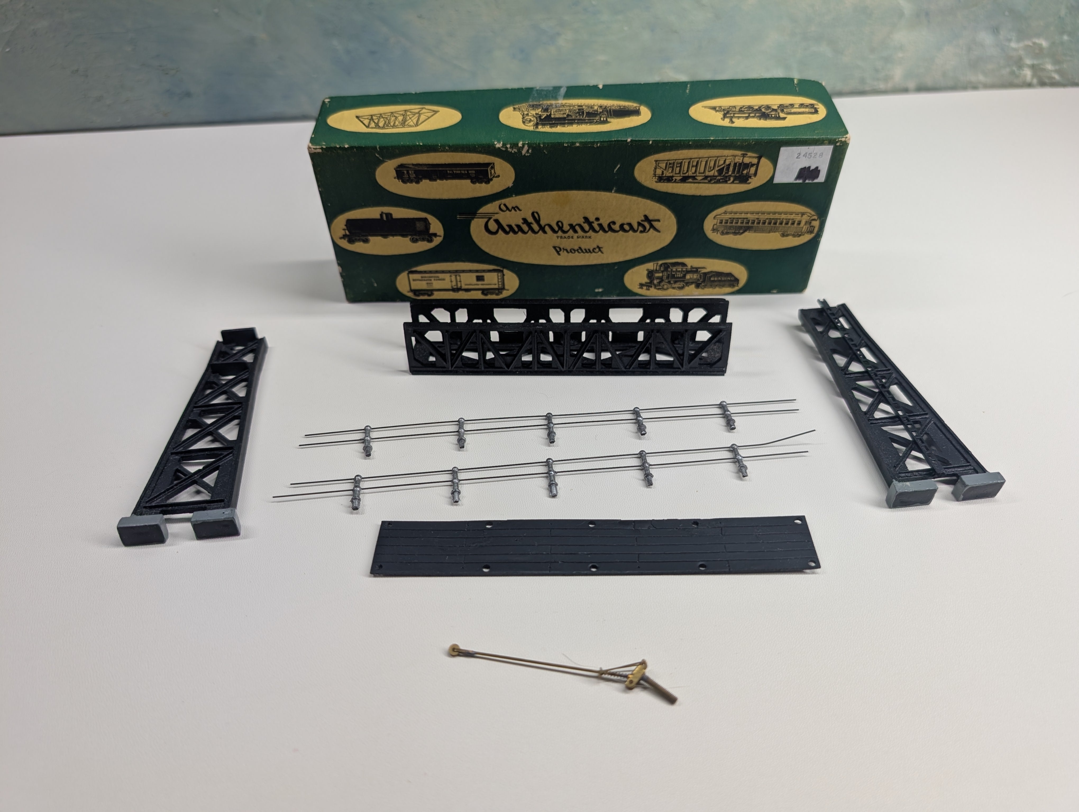 Authenticast SB-1 HO Scale Metal Cast Signal Bridge KIT