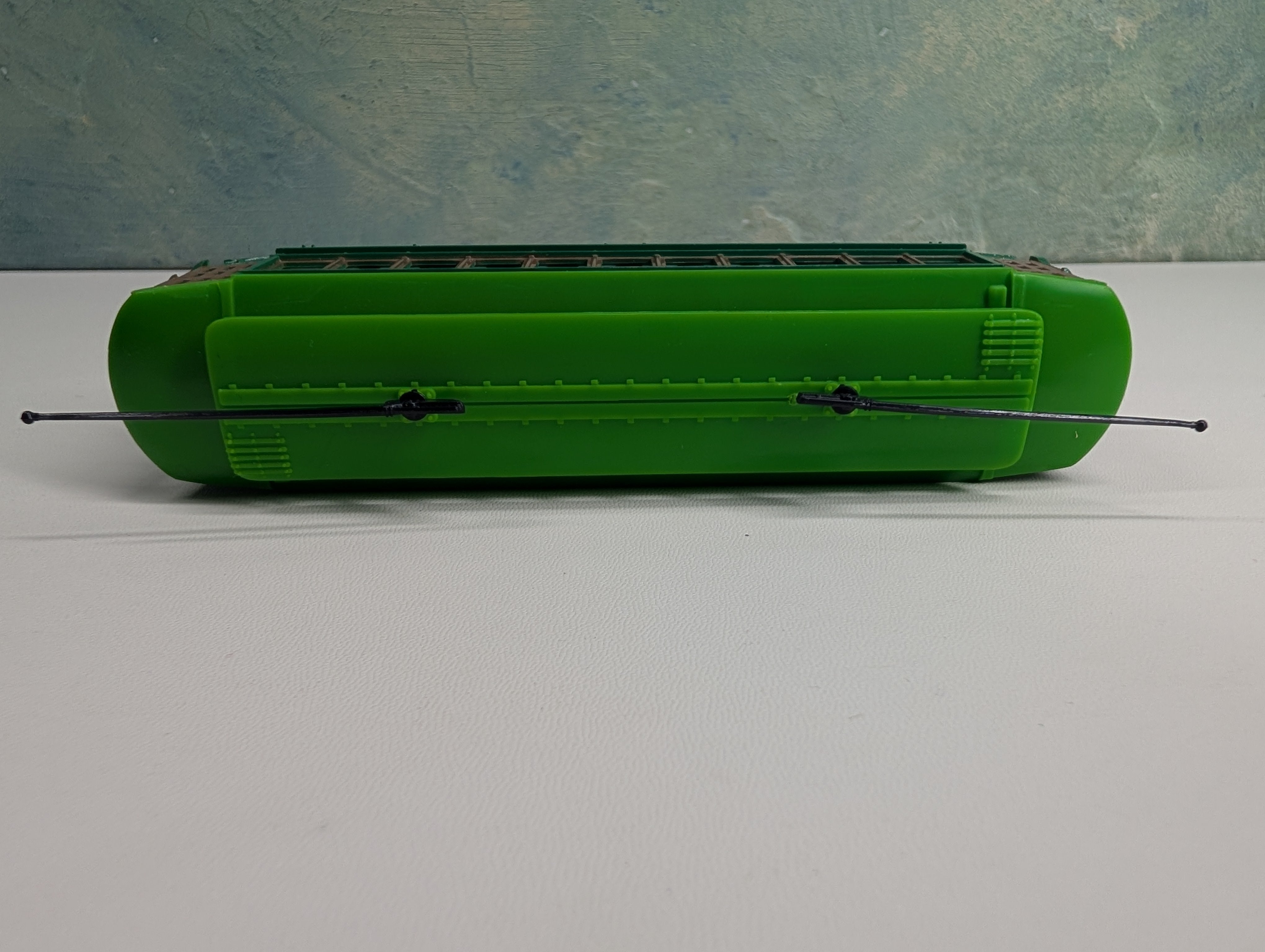 USED HO Scale Unpowered Trolley Desire St #463
