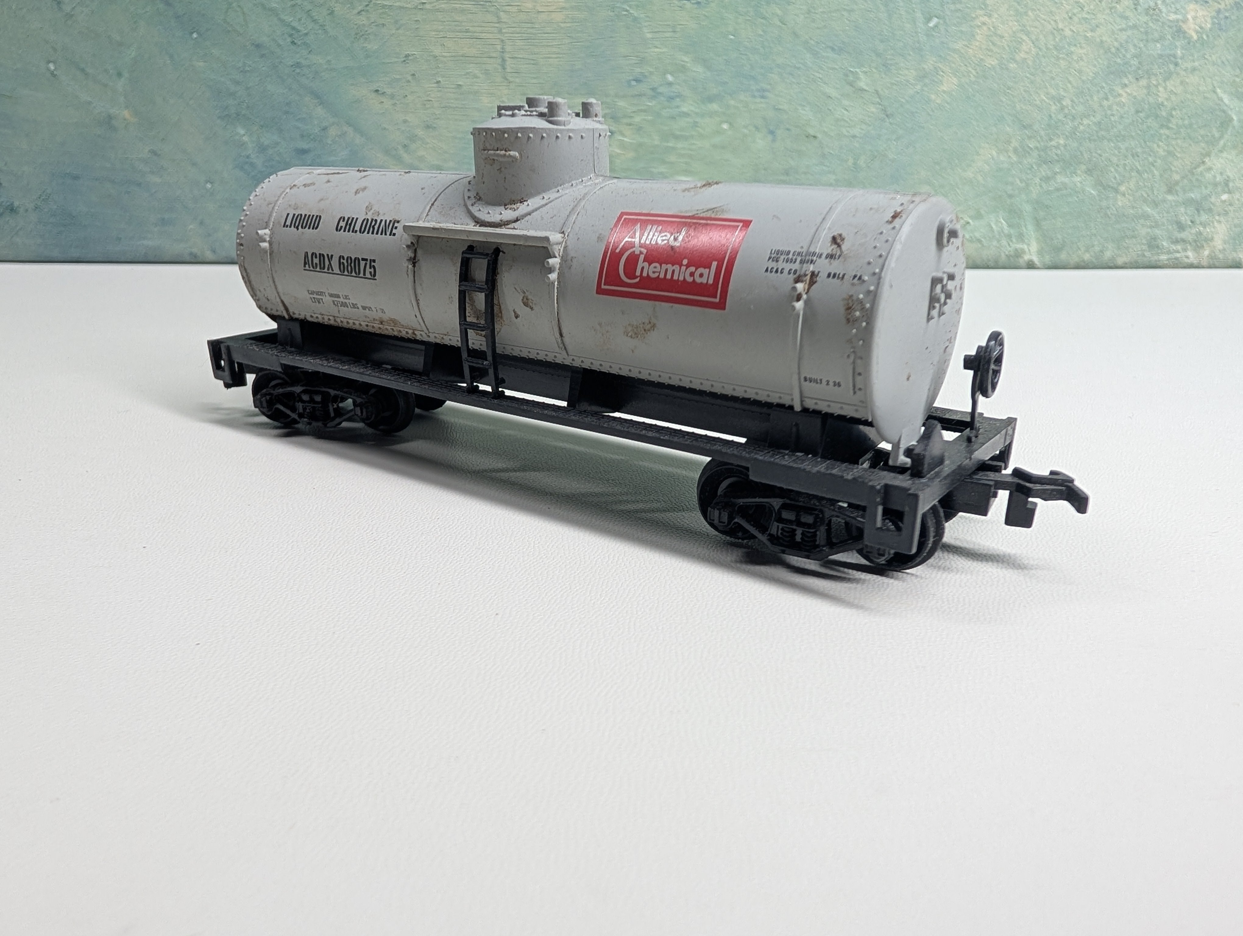 USED Life-Like HO Scale Single Dome Tank Car Allied Chemical ACDX #68075