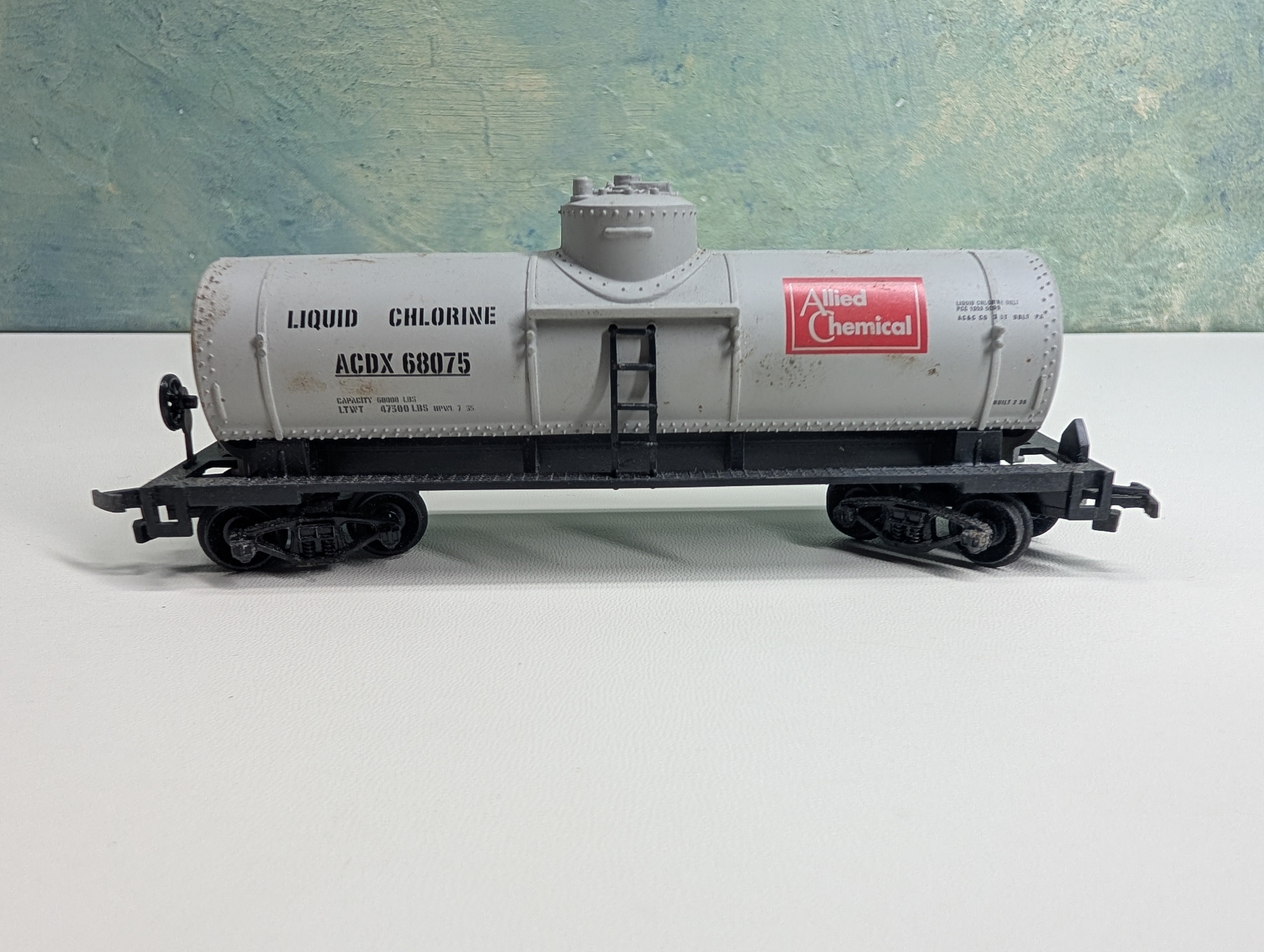USED Life-Like HO Scale Single Dome Tank Car Allied Chemical ACDX #68075
