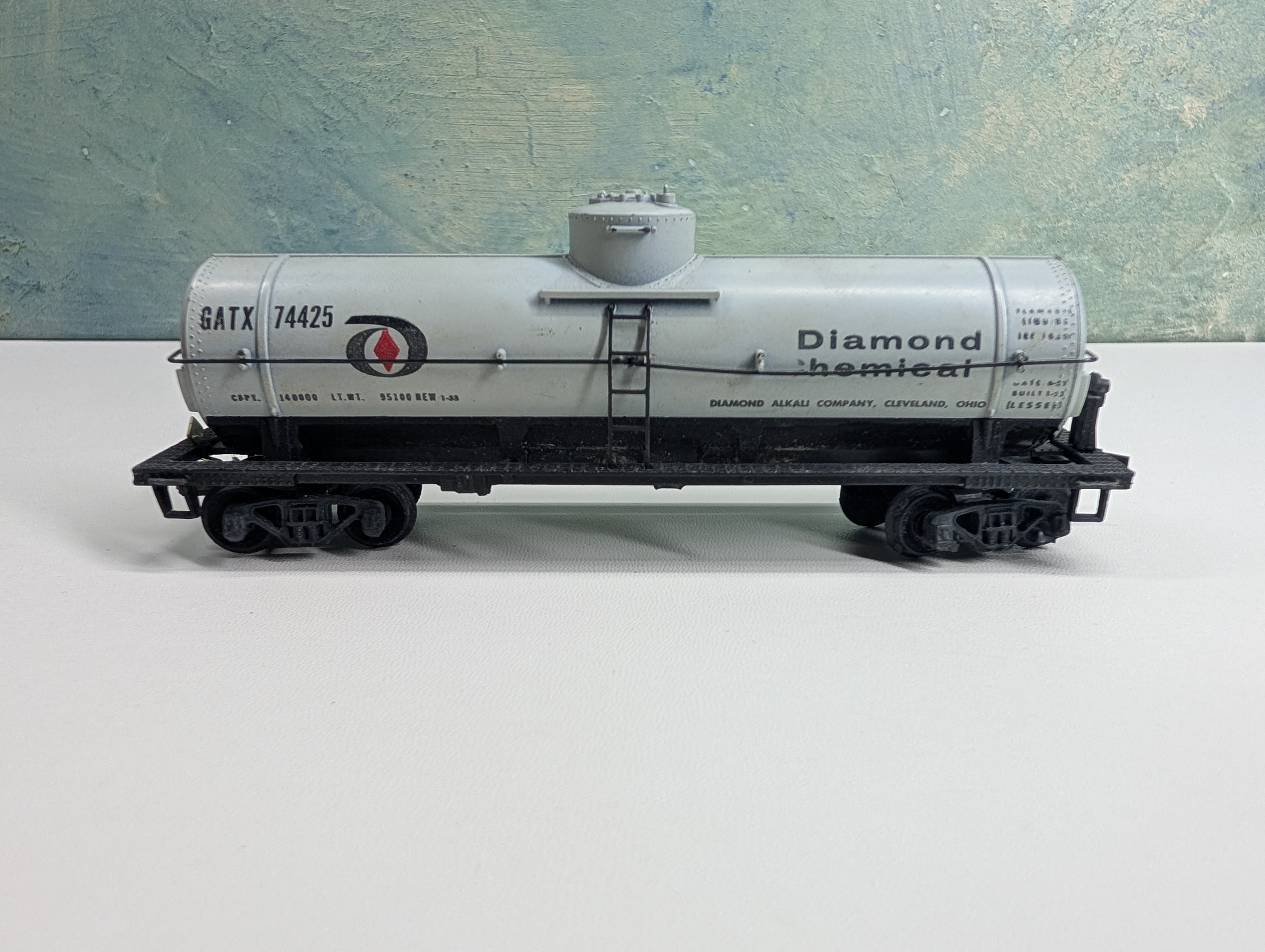 USED Mantua HO Scale Single Dome Tank Car Diamond Chemical GATX #74425