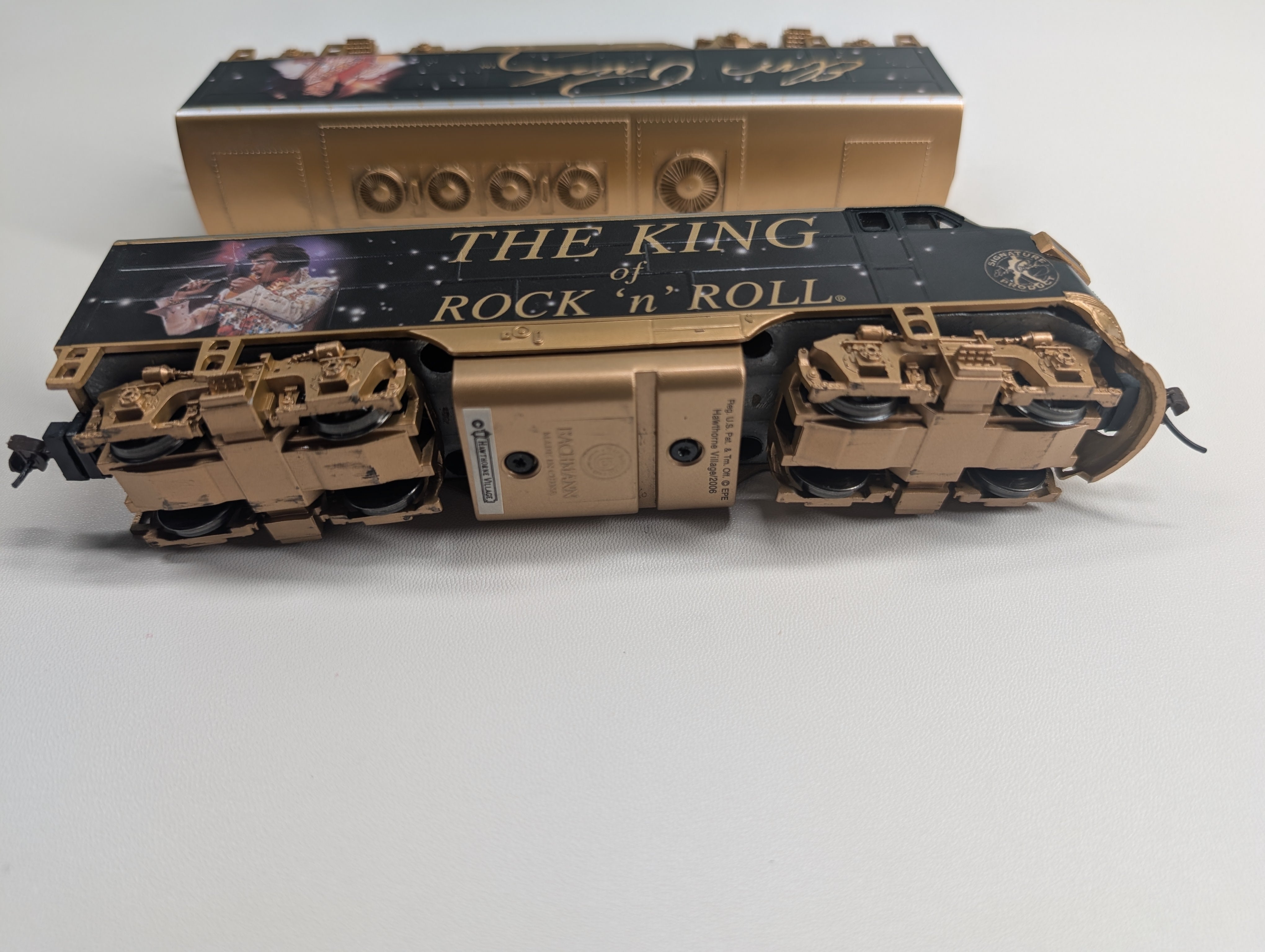 USED Bachmann HO Scale Elvis Presley The King of Rock N Roll A & B Diesel Locomotives Tested!