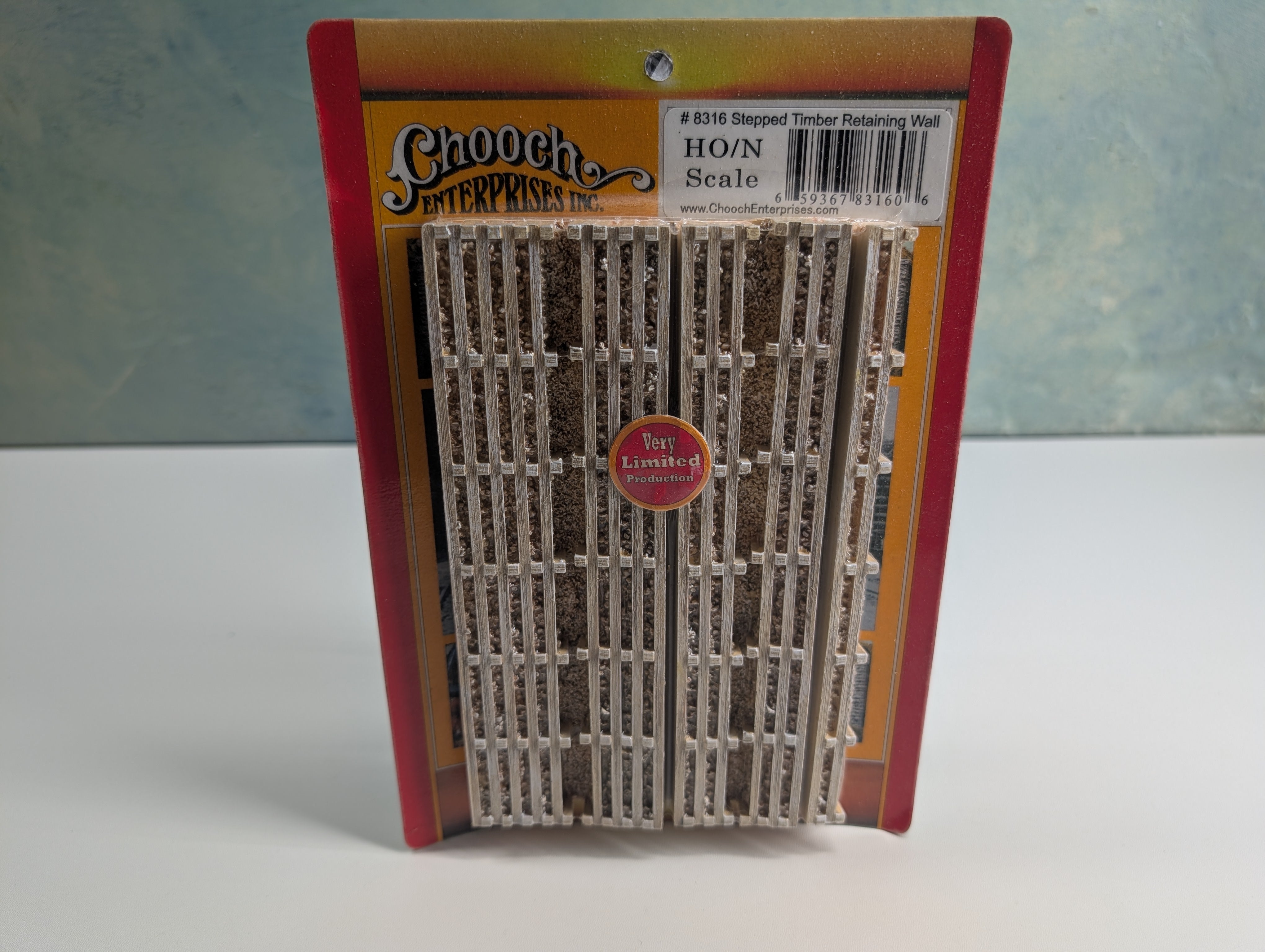 USED Chooch Enterprises Inc 8316 HO Scale Stepped Tiber Retaining Wall (Sealed)