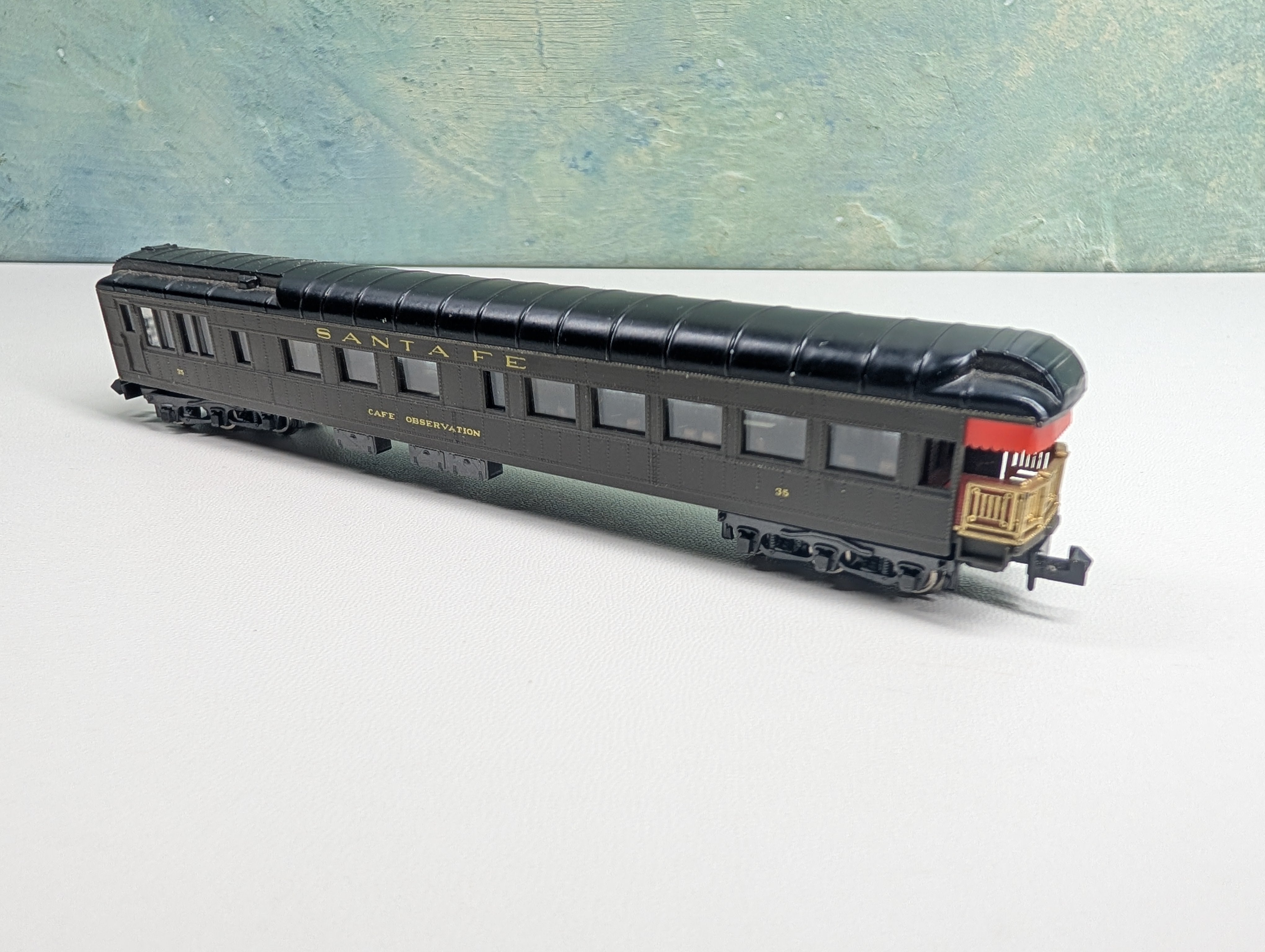 USED Atlas N Scale OBS Passenger Car Santa Fe #35 Cafe Observation