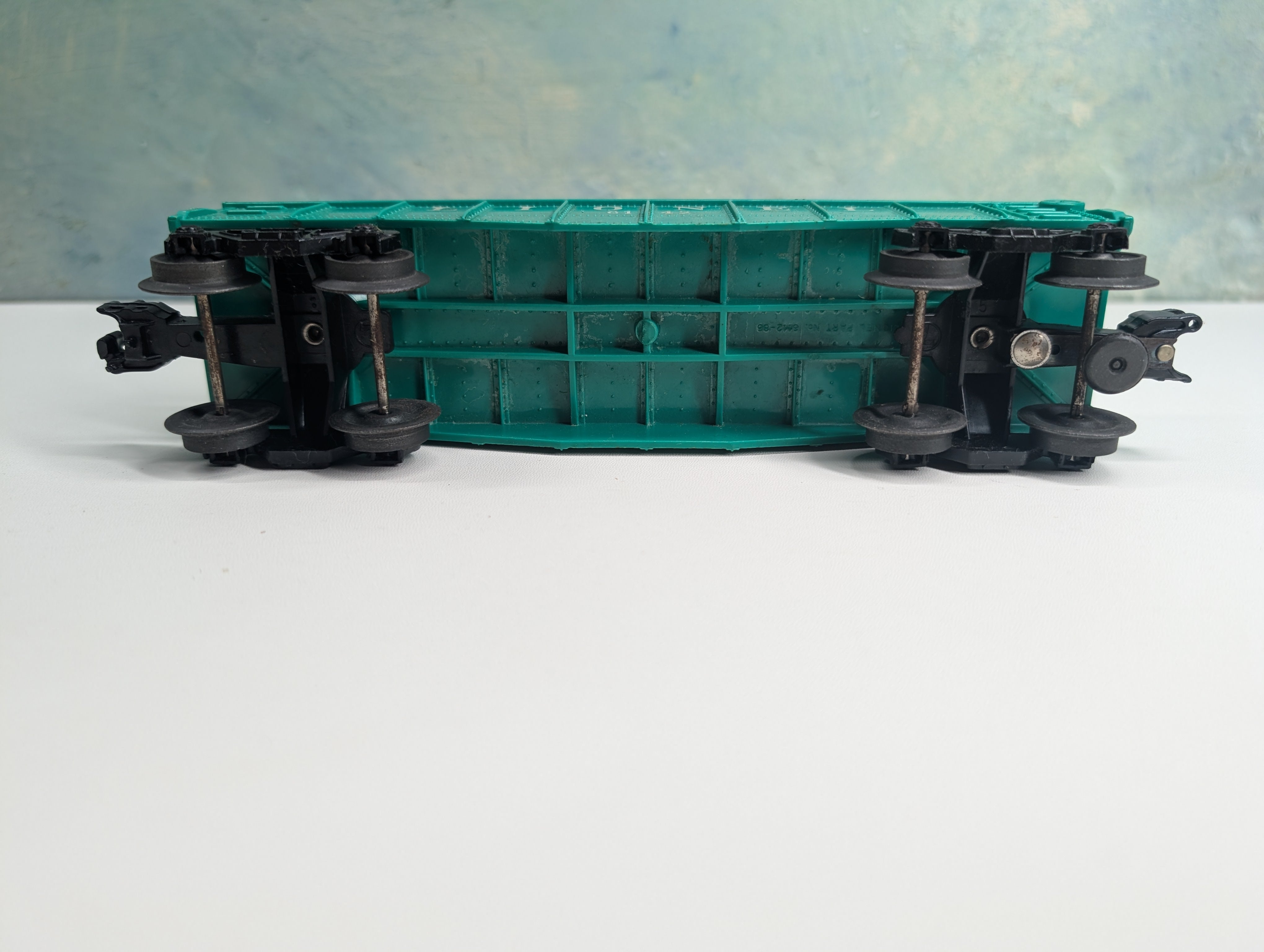 USED Lionel O Gondola, Green