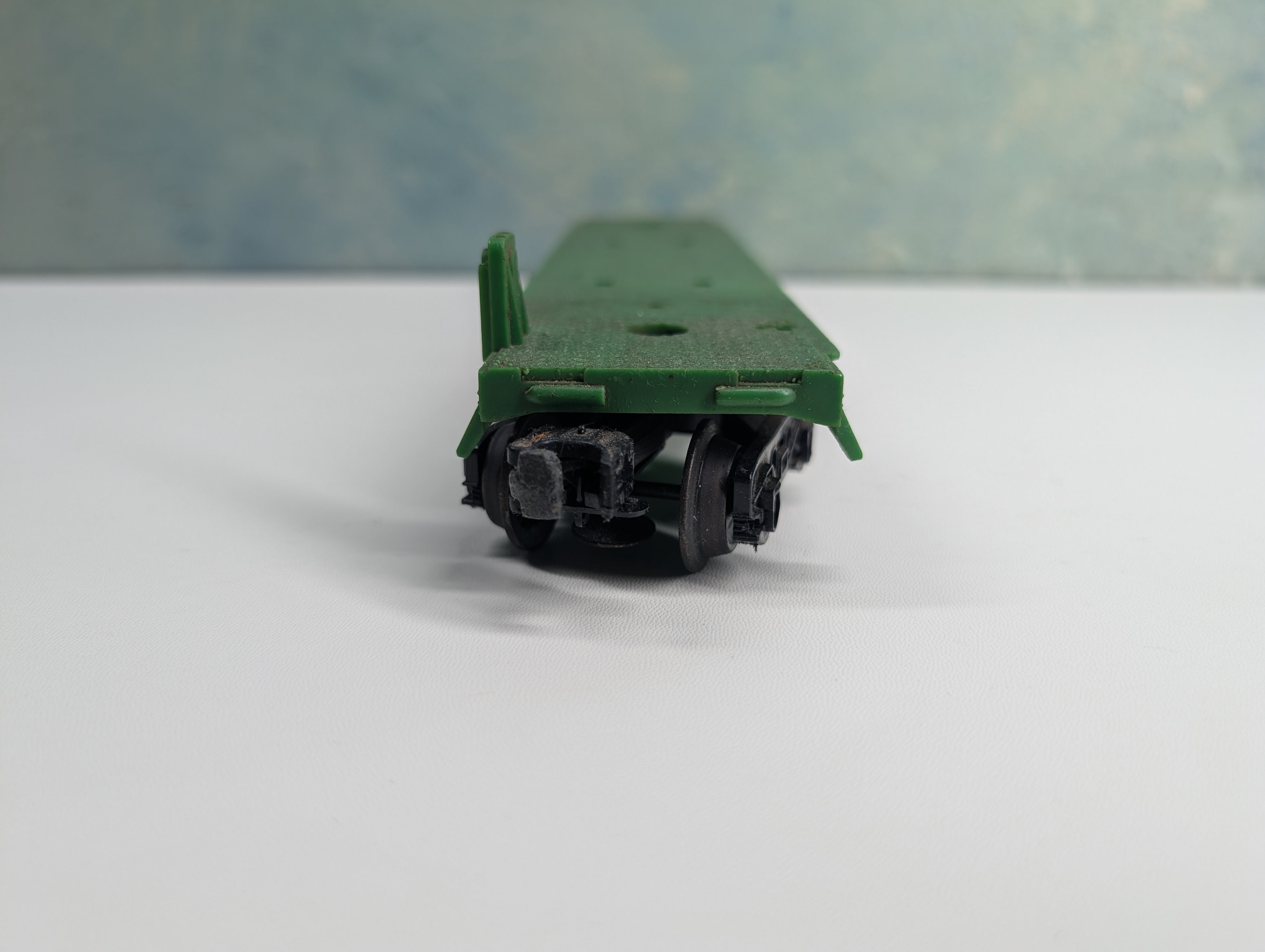 USED Lionel O Flat Car, Green Northern Pacific NP #9120