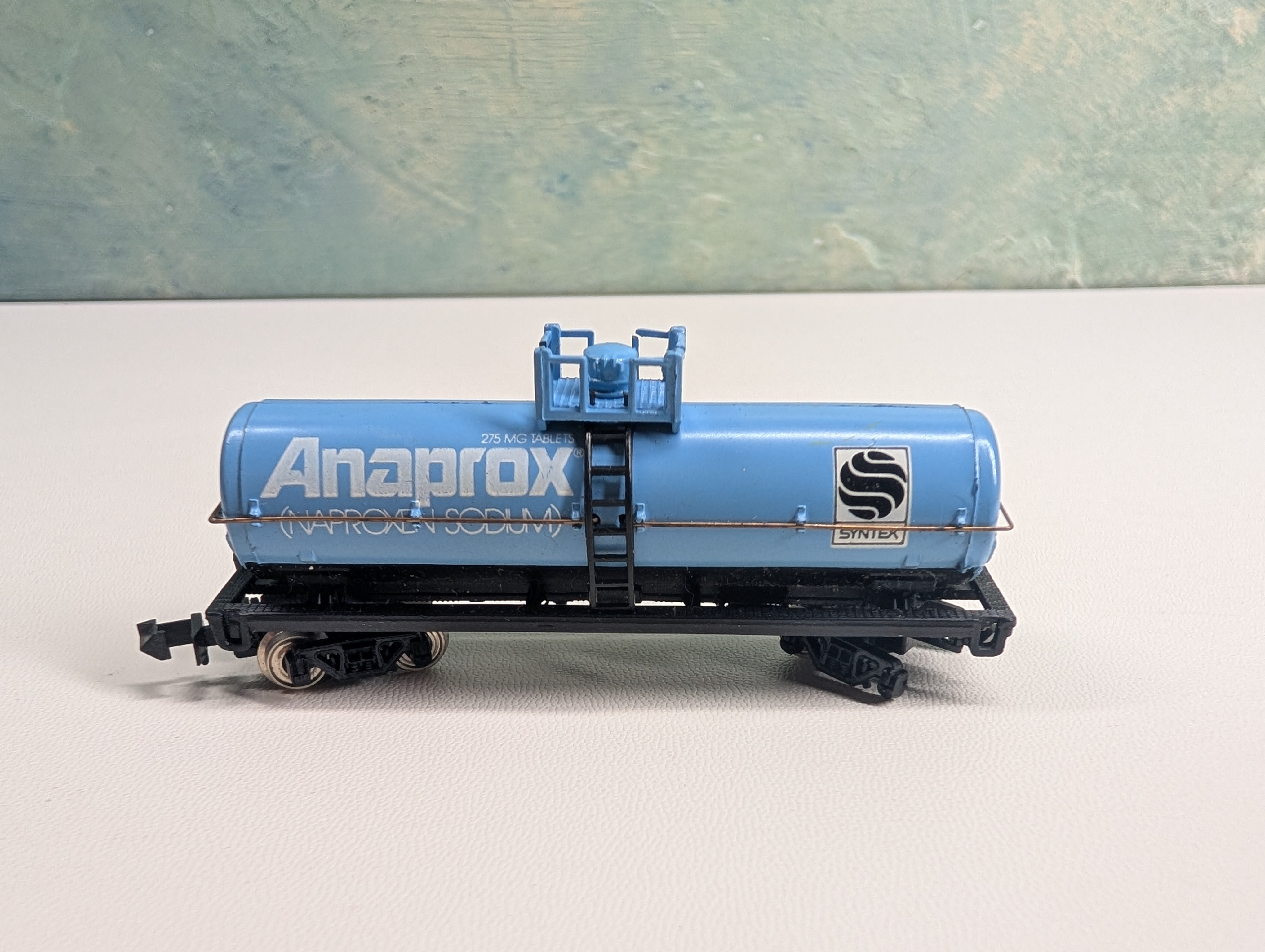 USED Bachmann N Scale Single Dome Blue Tank Car Syntex Anaprox