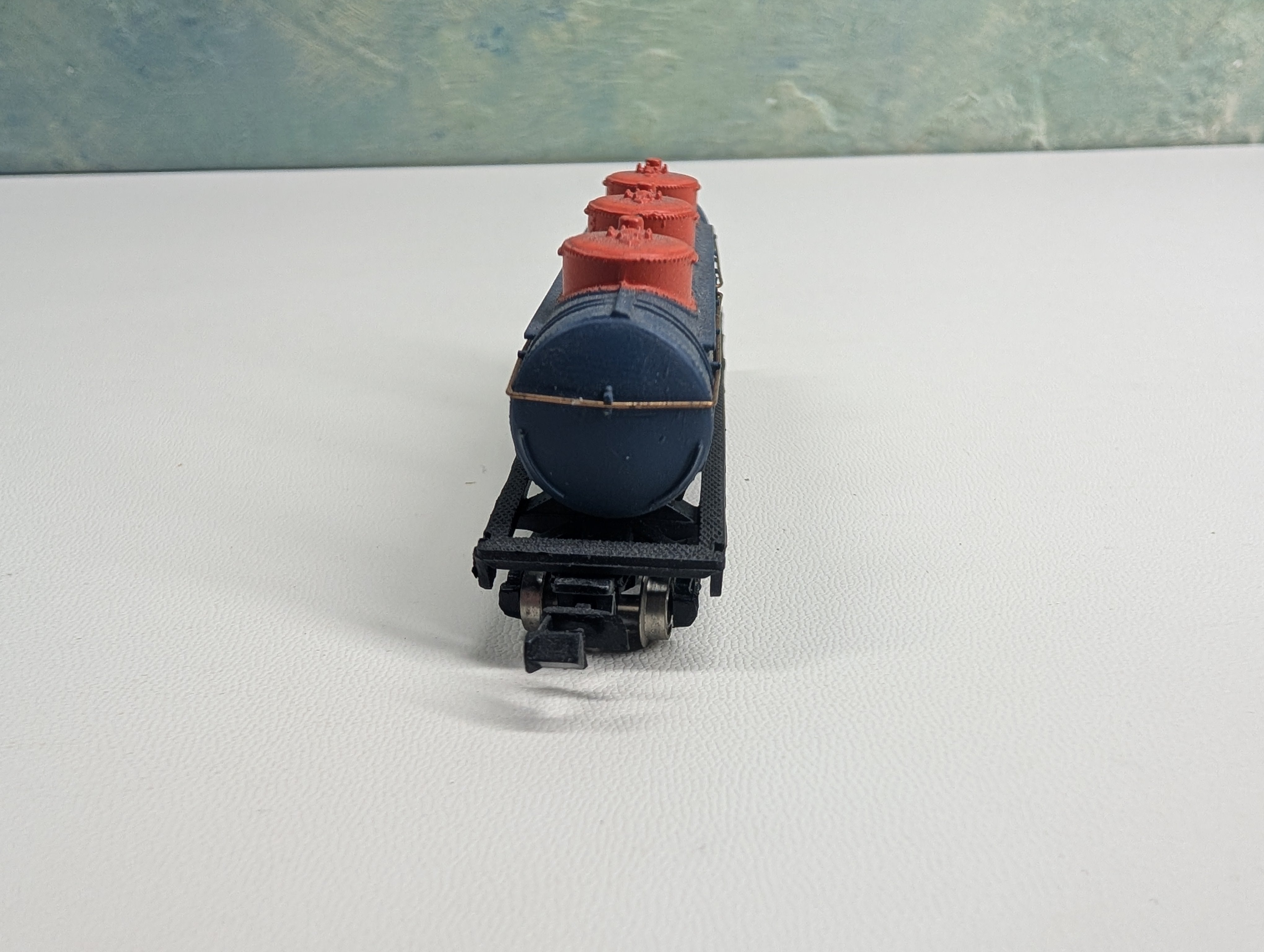 USED Bachmann N Scale Triple Dome Tank Car Union 76 UCOX #10162