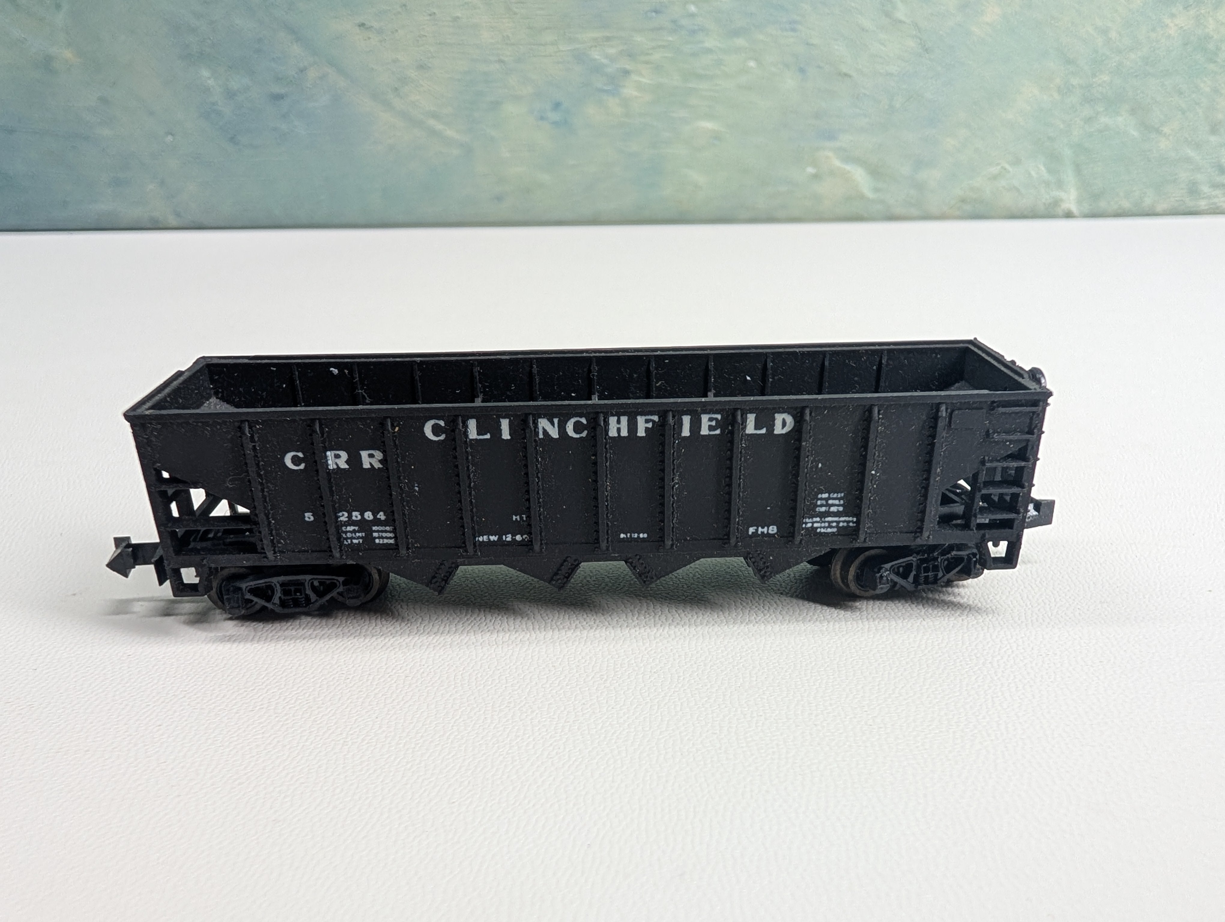 USED AHM N Scale 4 Bay Hopper Clinchfield CRR #52564