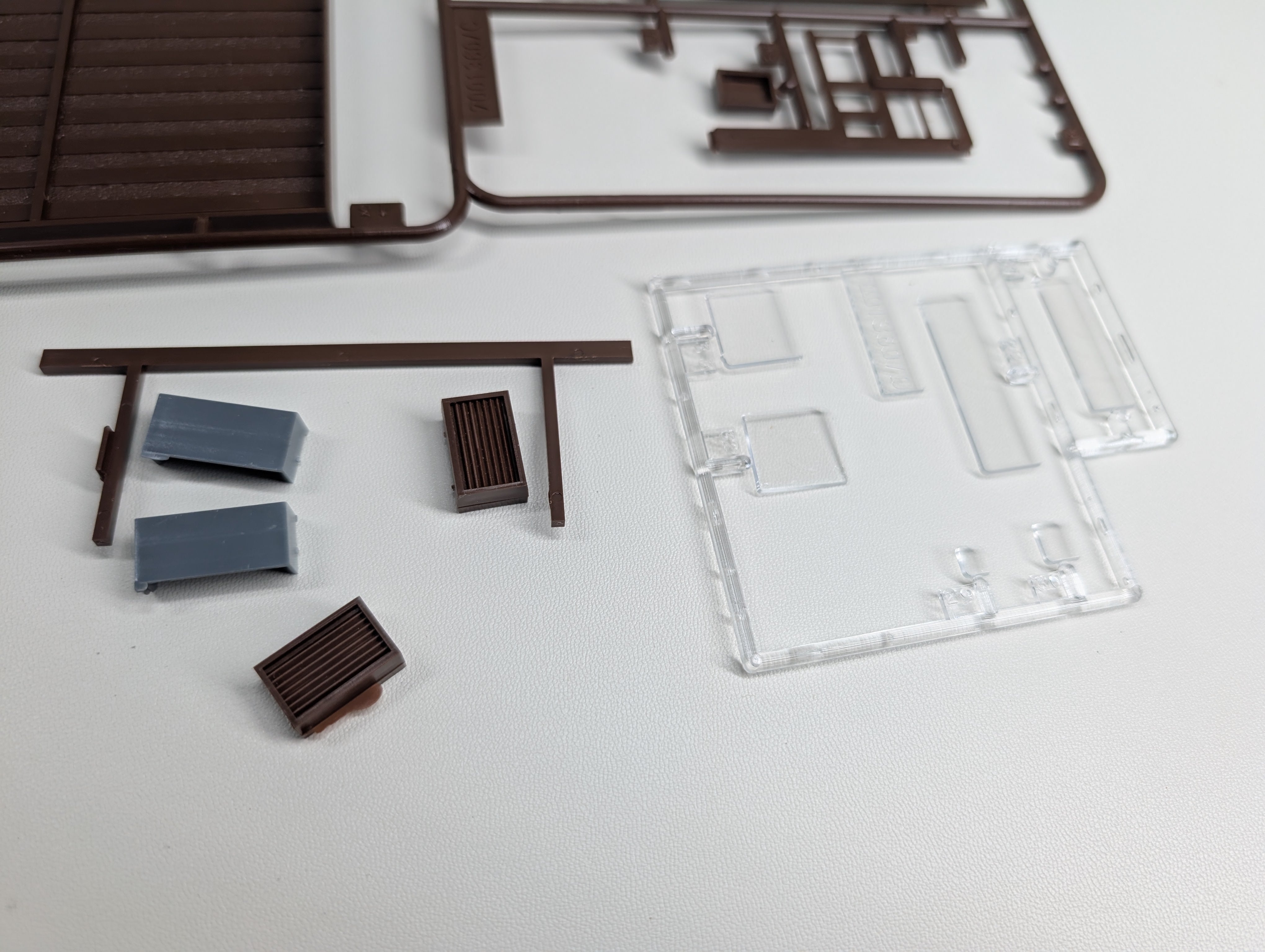 USED Life-Like 1360 HO Scale Drive Through Bank KIT