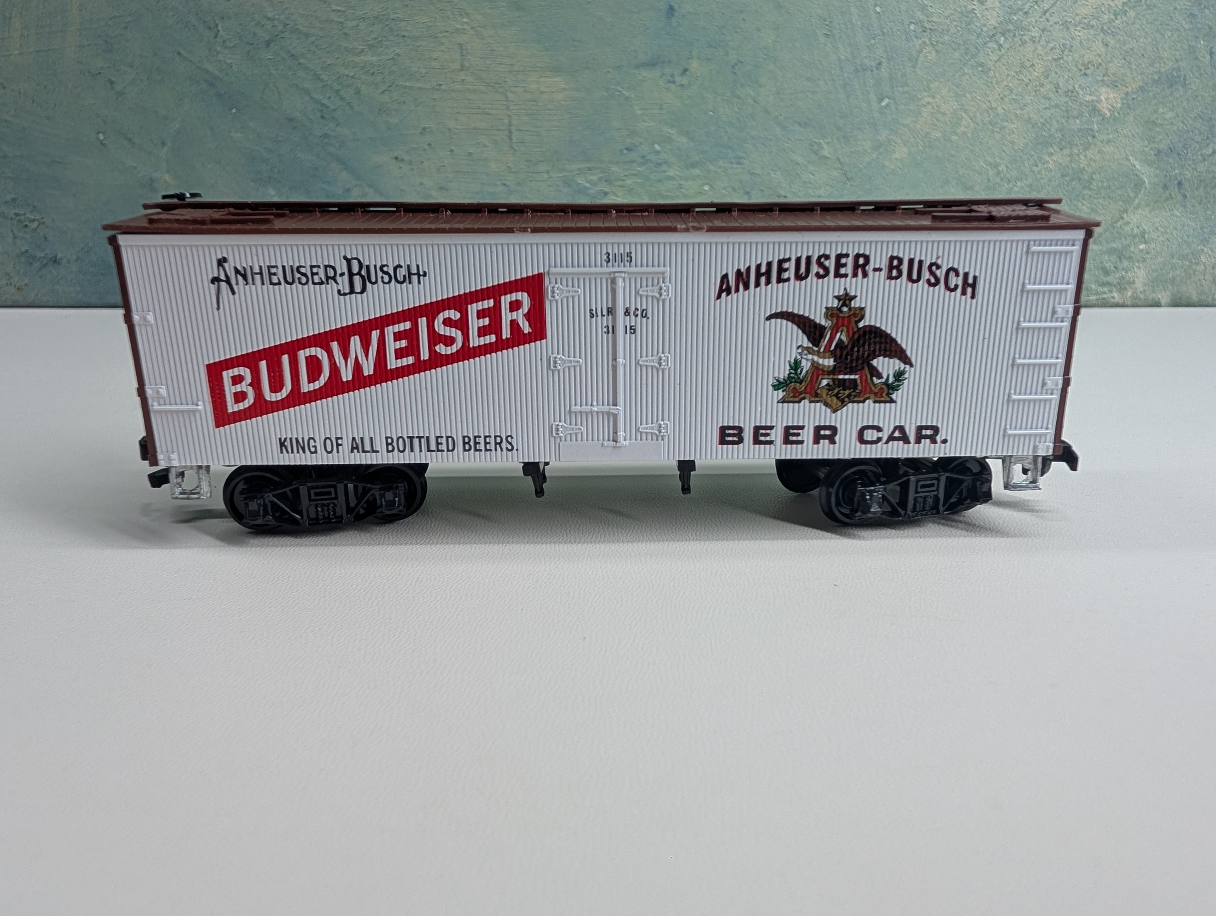 USED Roundhouse HO Scale 36' Billboard Refrigerator Box Car, Beer Car Anheuser-Busch #3115