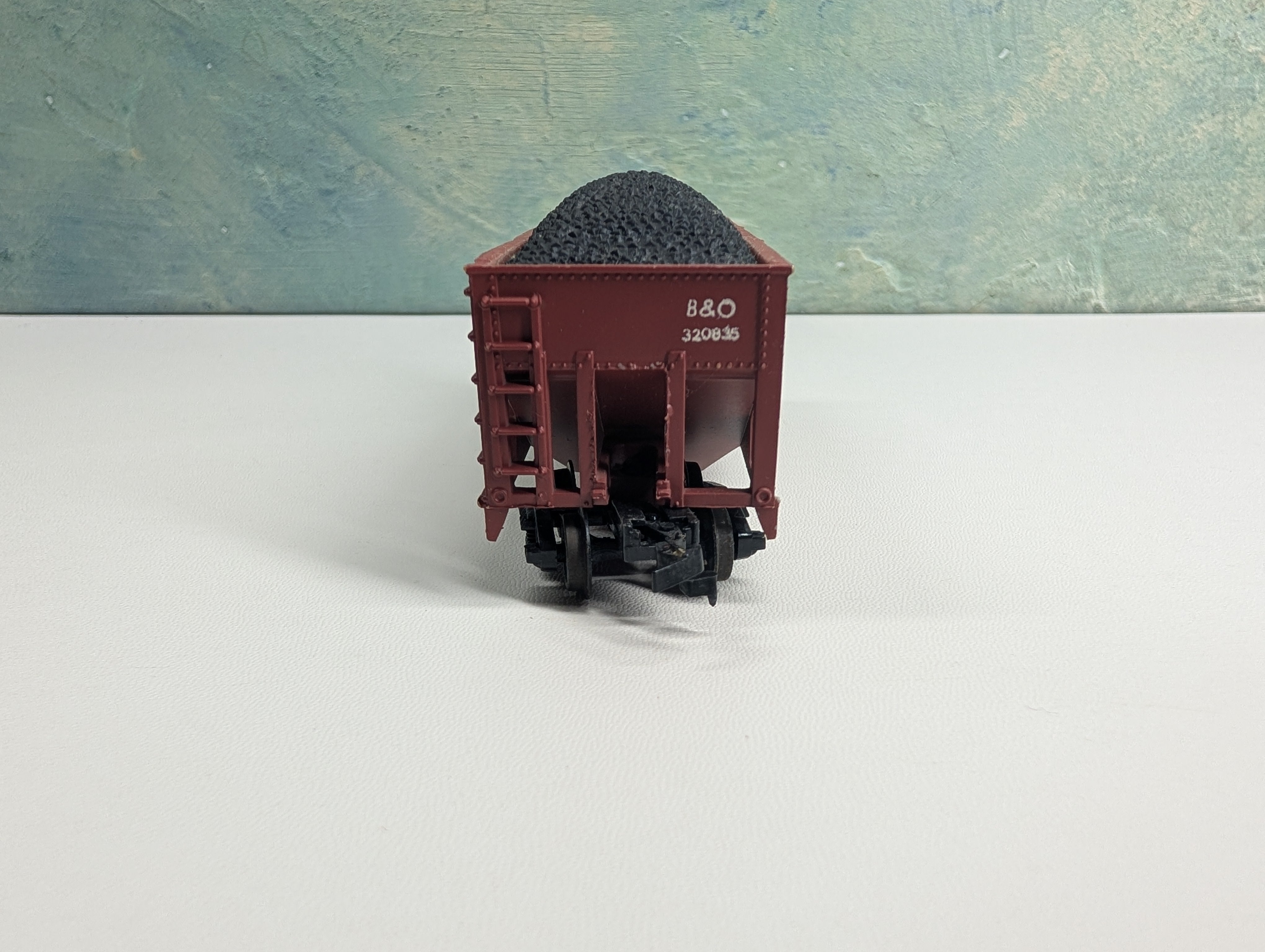 USED HO Scale 2 Bay Hopper Baltimore and Ohio B&O #320835