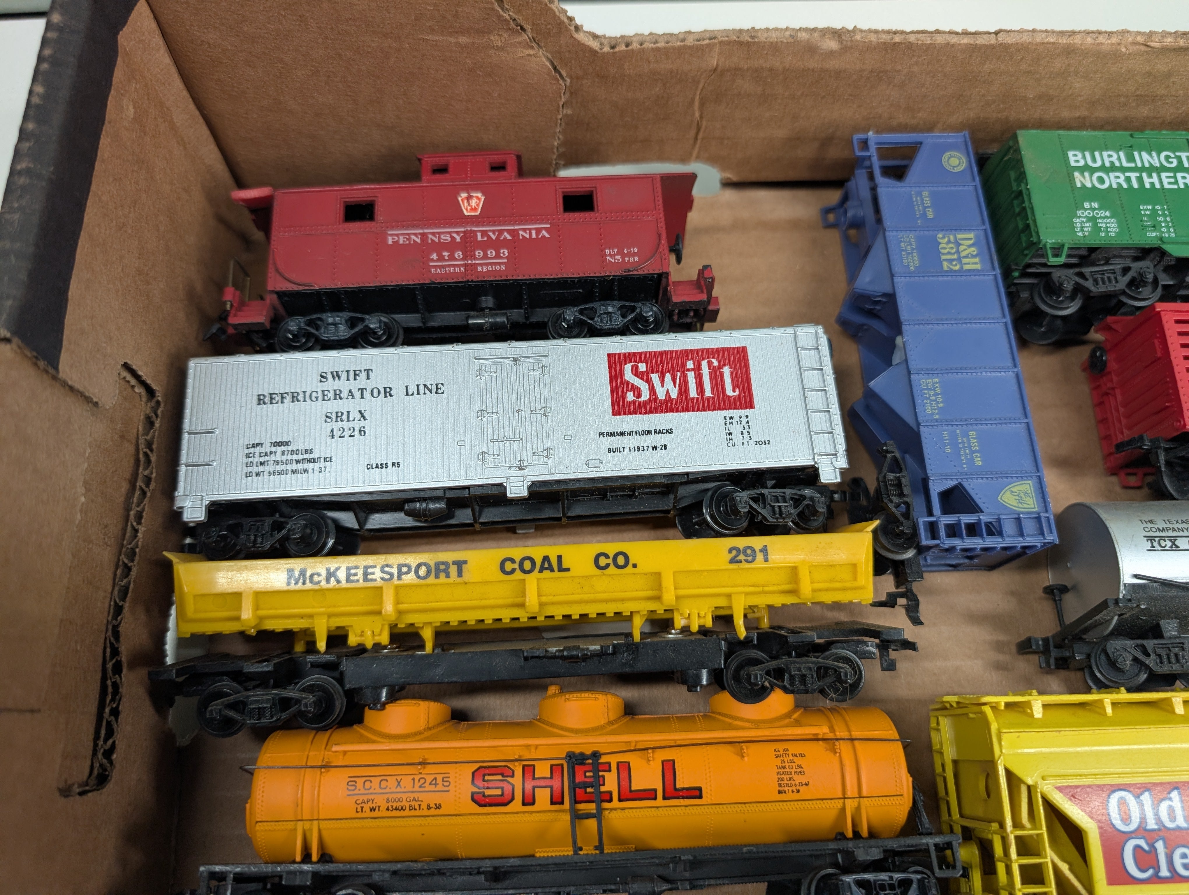 USED HO Scale Lot of Parts/Repairs Crane, Hoppers, Tank Cars, Bus & more Freight